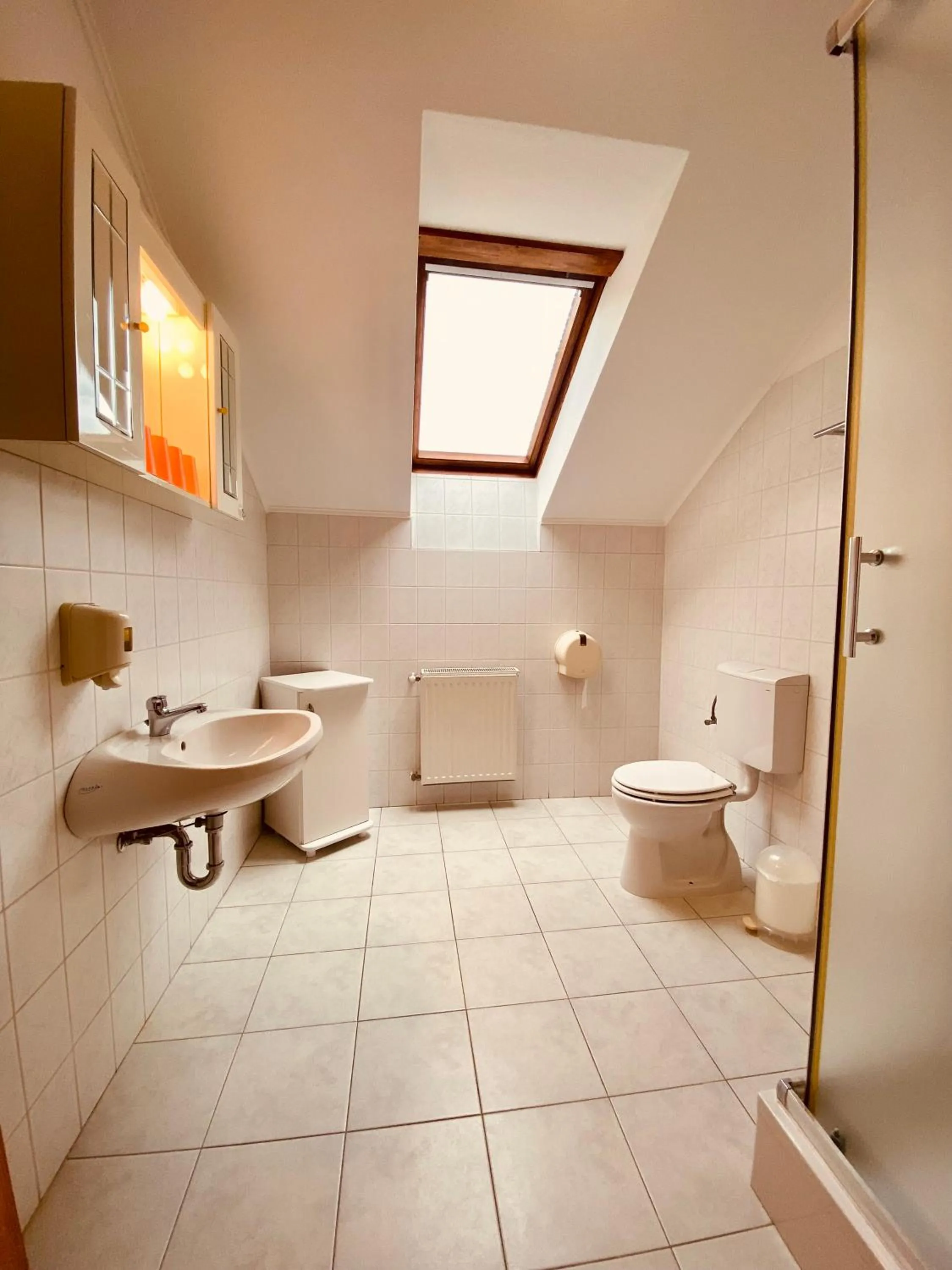 Bathroom in Sommer Panzió