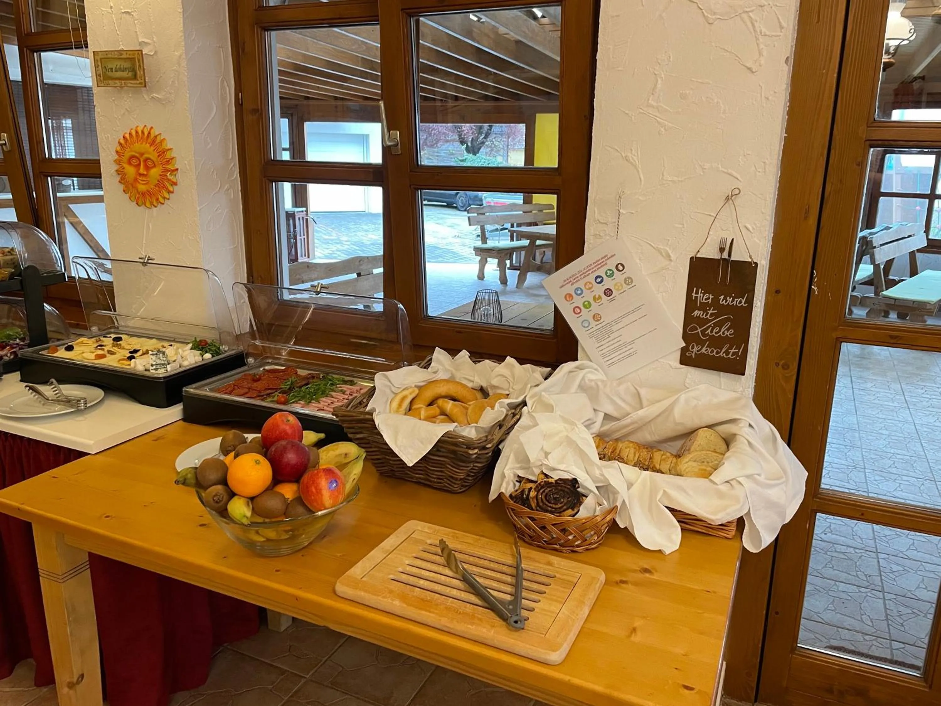 Restaurant/places to eat in Sommer Panzió