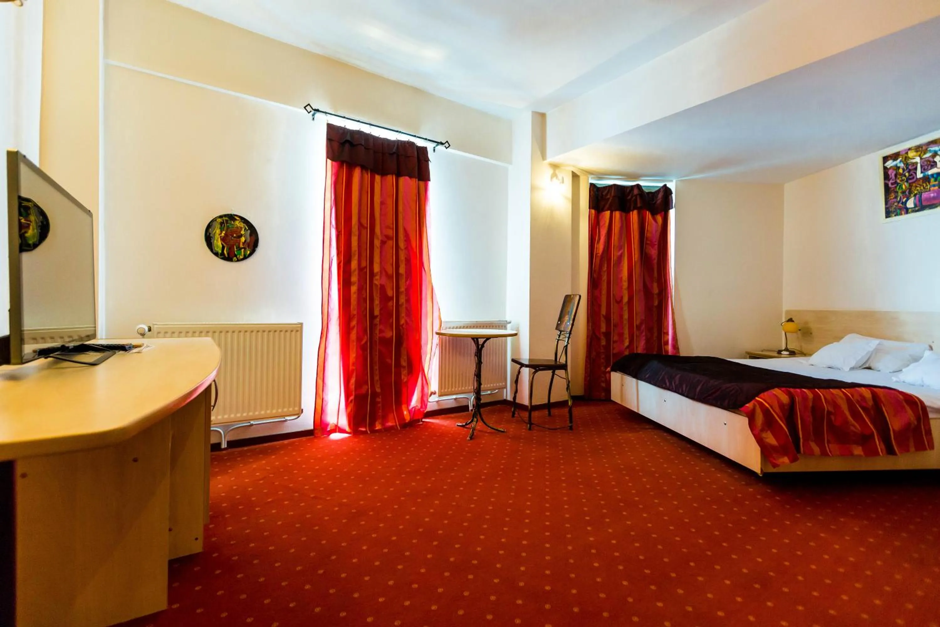 Photo of the whole room, Bed in Hotel Onix