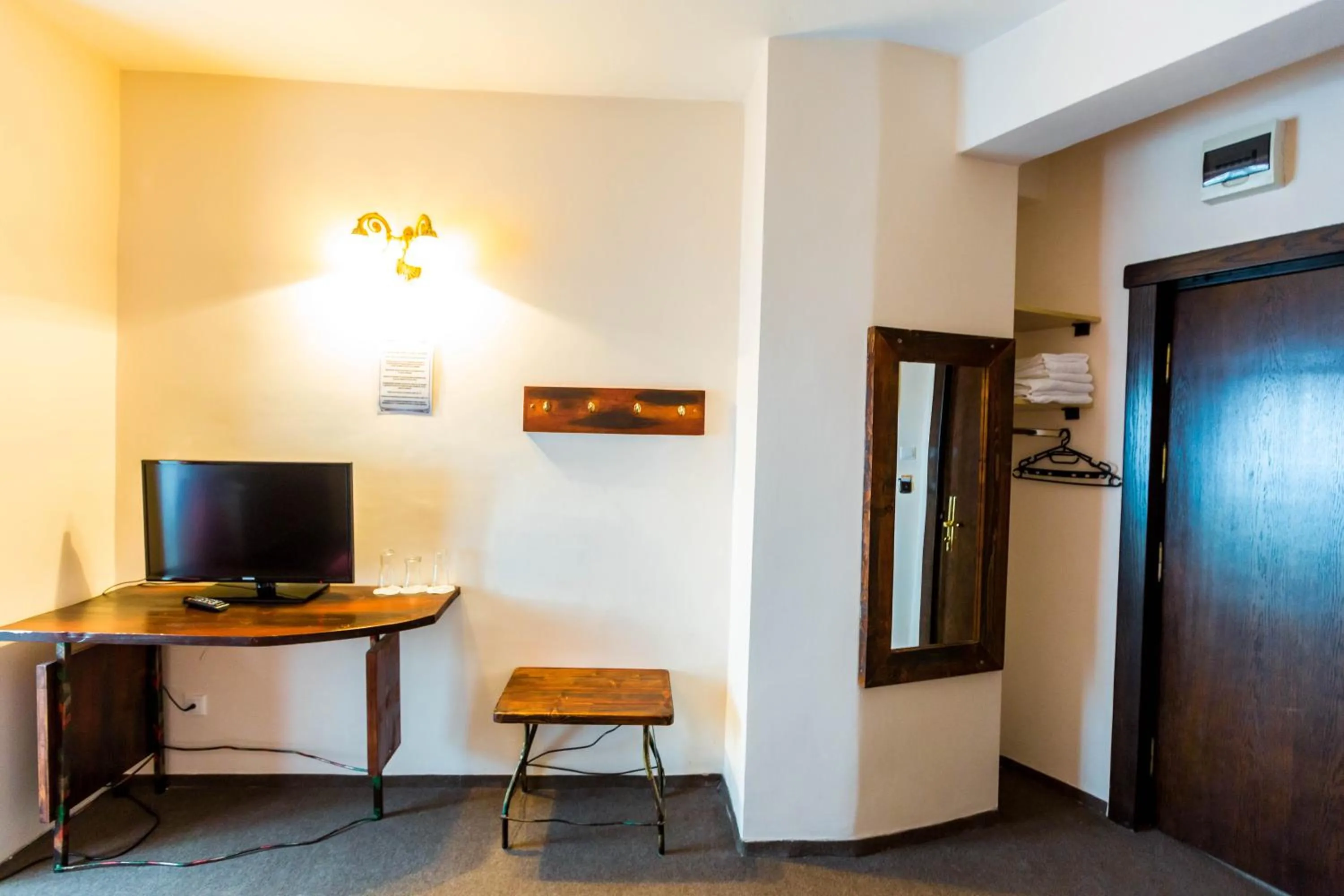 TV and multimedia in Hotel Onix