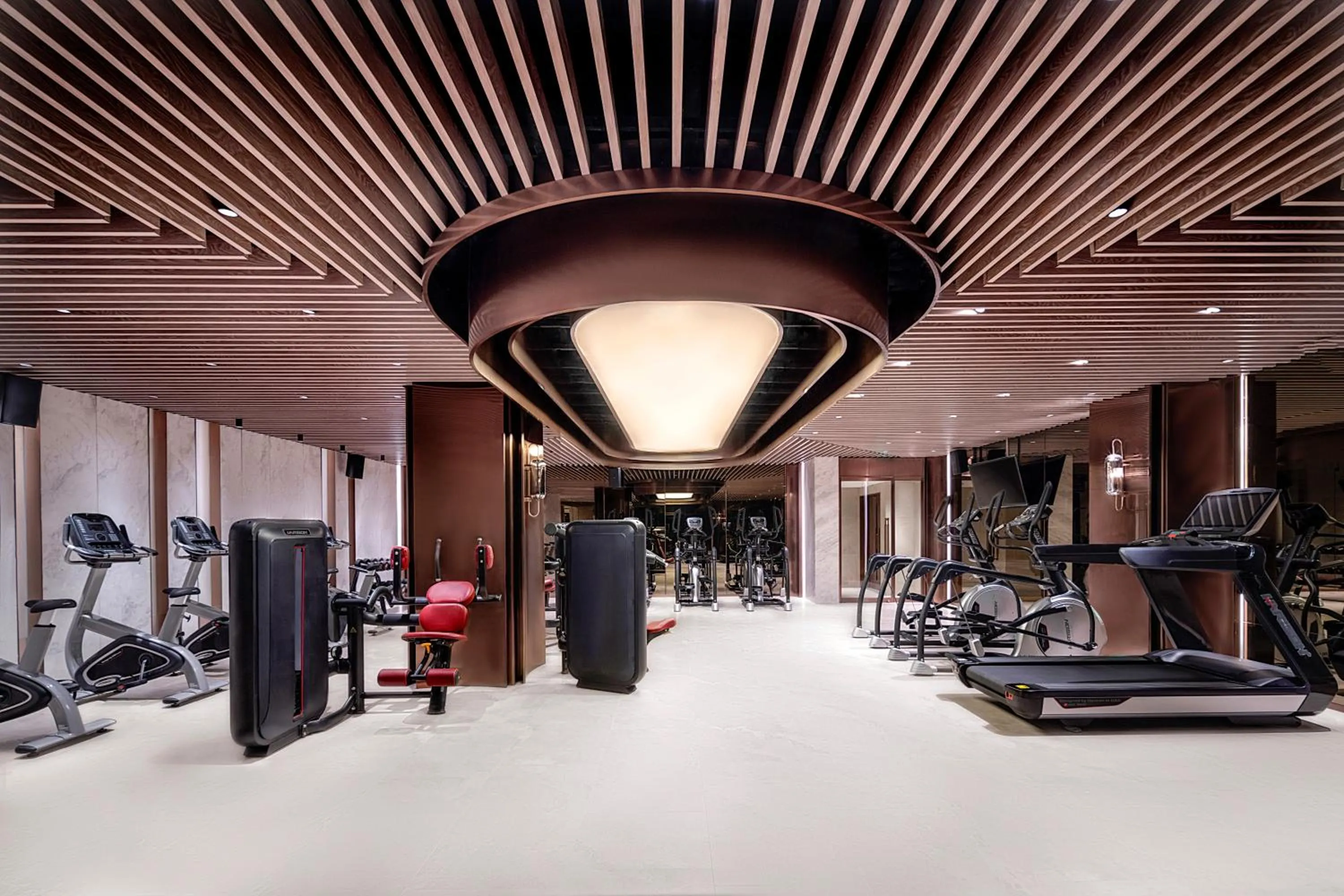 Fitness centre/facilities in Harbour Plaza Metropolitan Shanghai