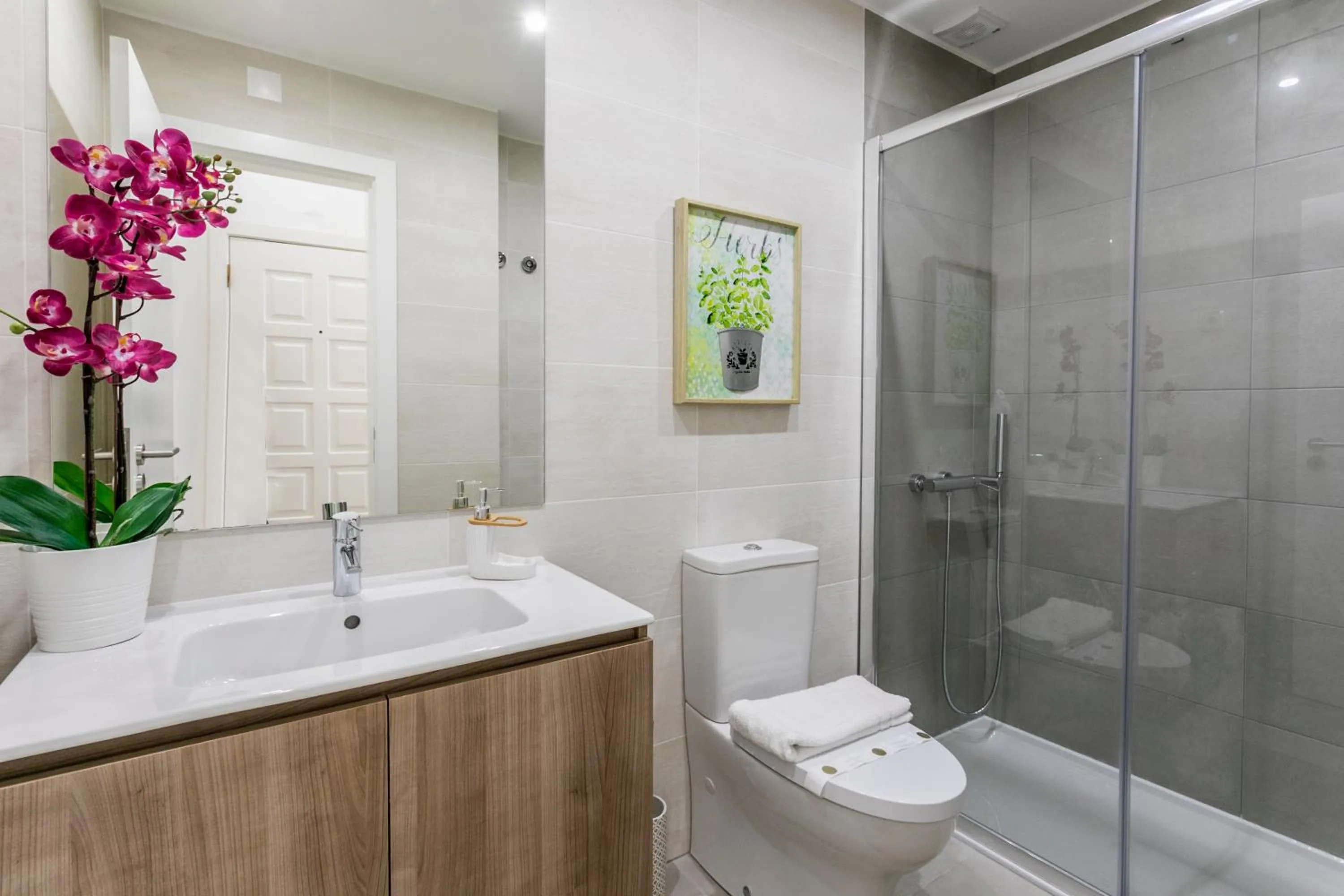 Bathroom in São José by SpotOn Apartments