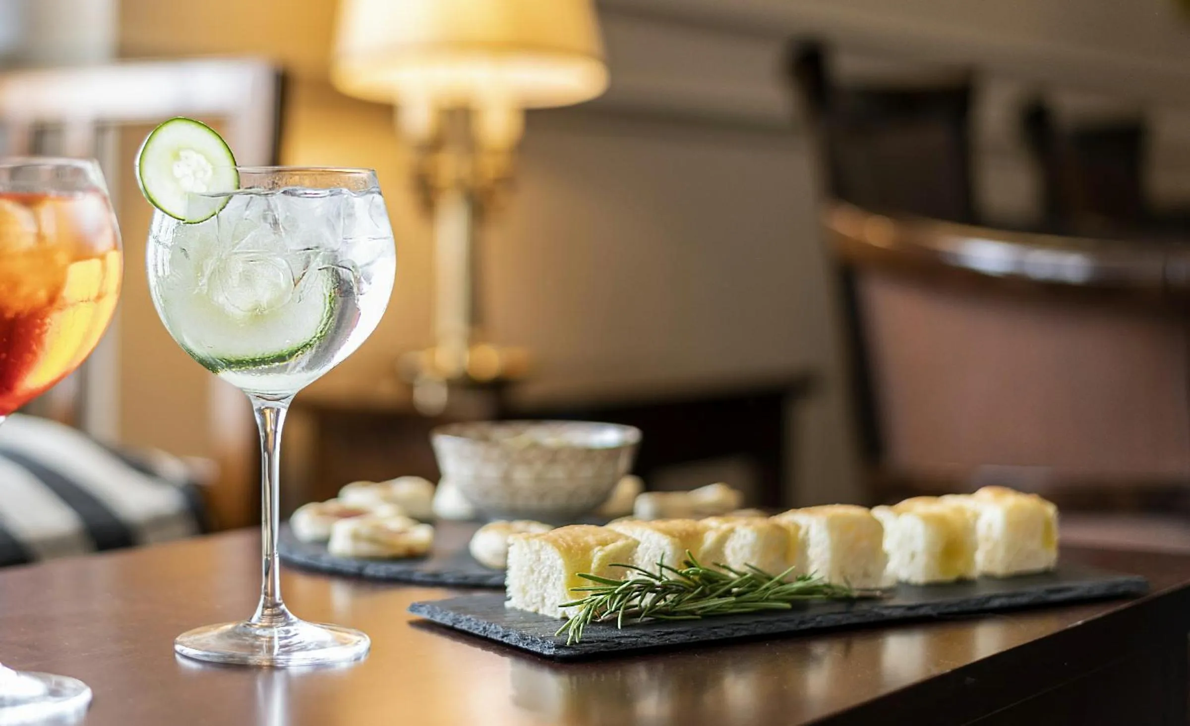 Food and drinks in The Regency Sure Hotel Collection by Best Western