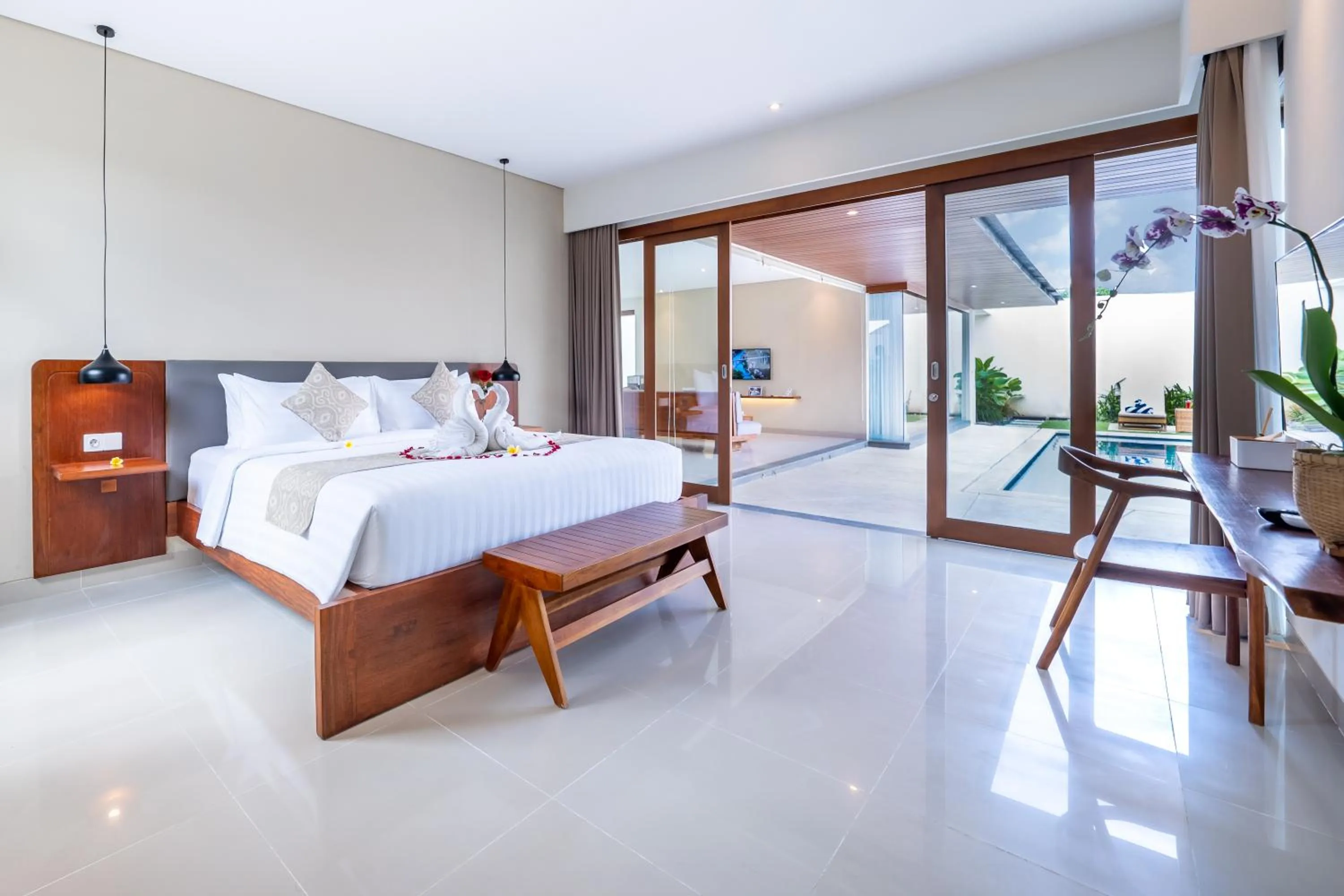 Property building, Bed in Fenosa Seminyak Villas
