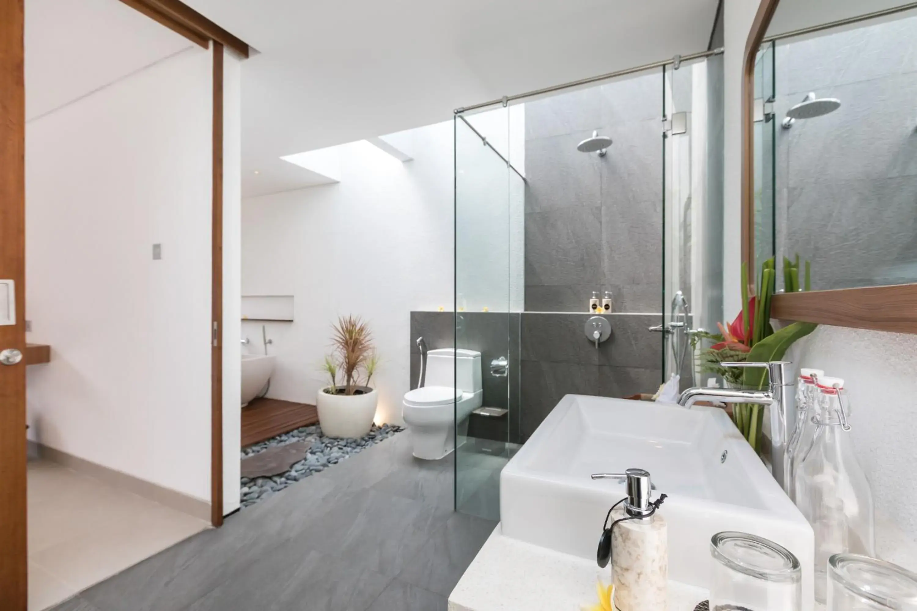 Superior - Two Bedroom Villa with Private Pool in Fenosa Seminyak Villas Superior - Two Bedroom Villa with Private Pool in Fenosa Seminyak Villas