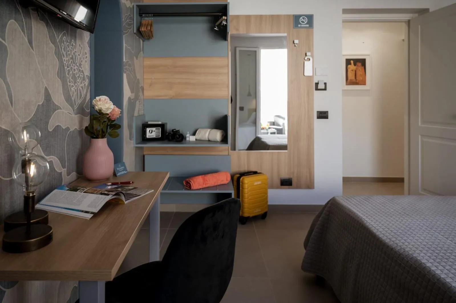 hair dresser in Incanto B&B Cefalù