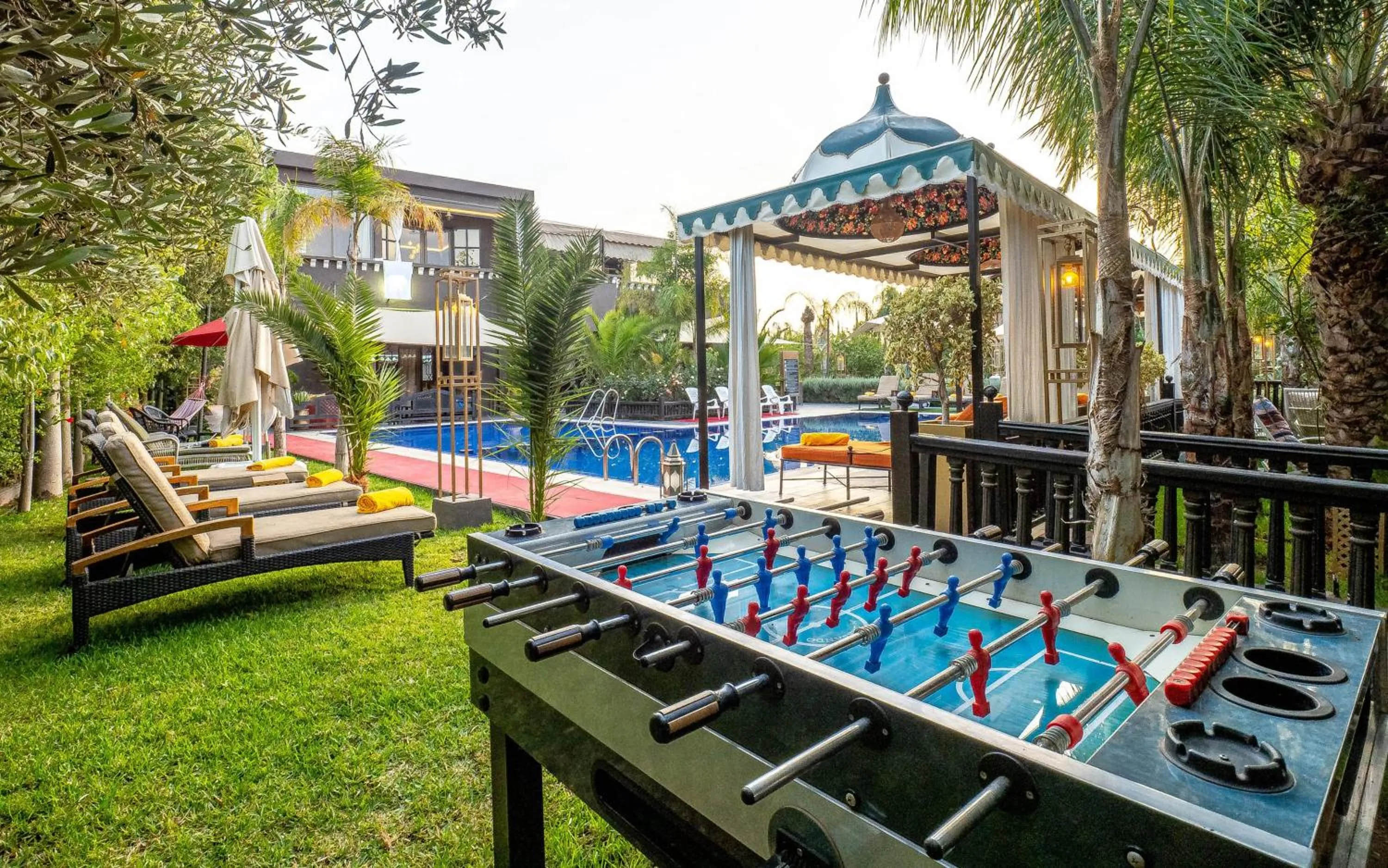 Communal lounge/ TV room in The Lemonary Marrakech