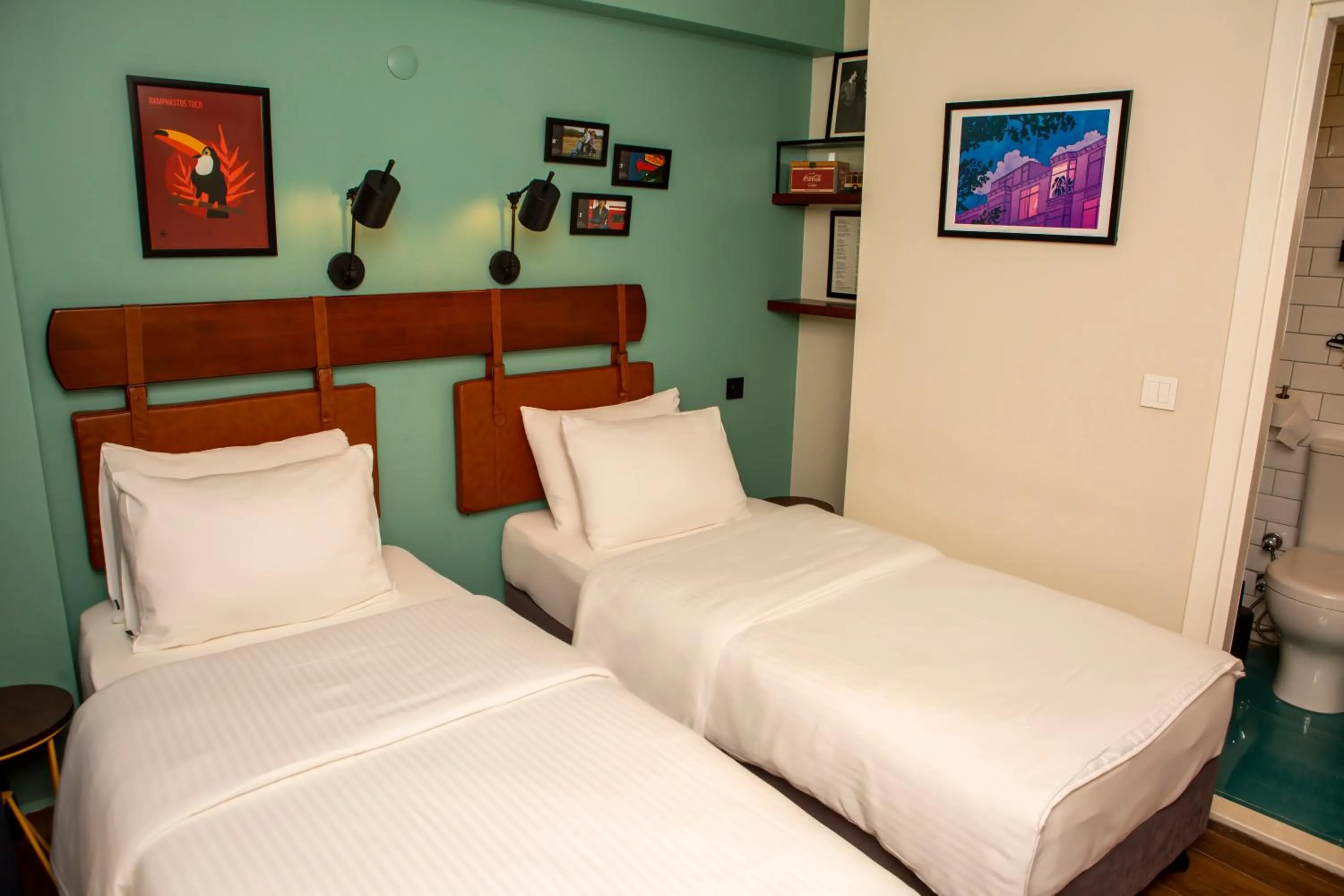 Photo of the whole room, Bed in The Abies