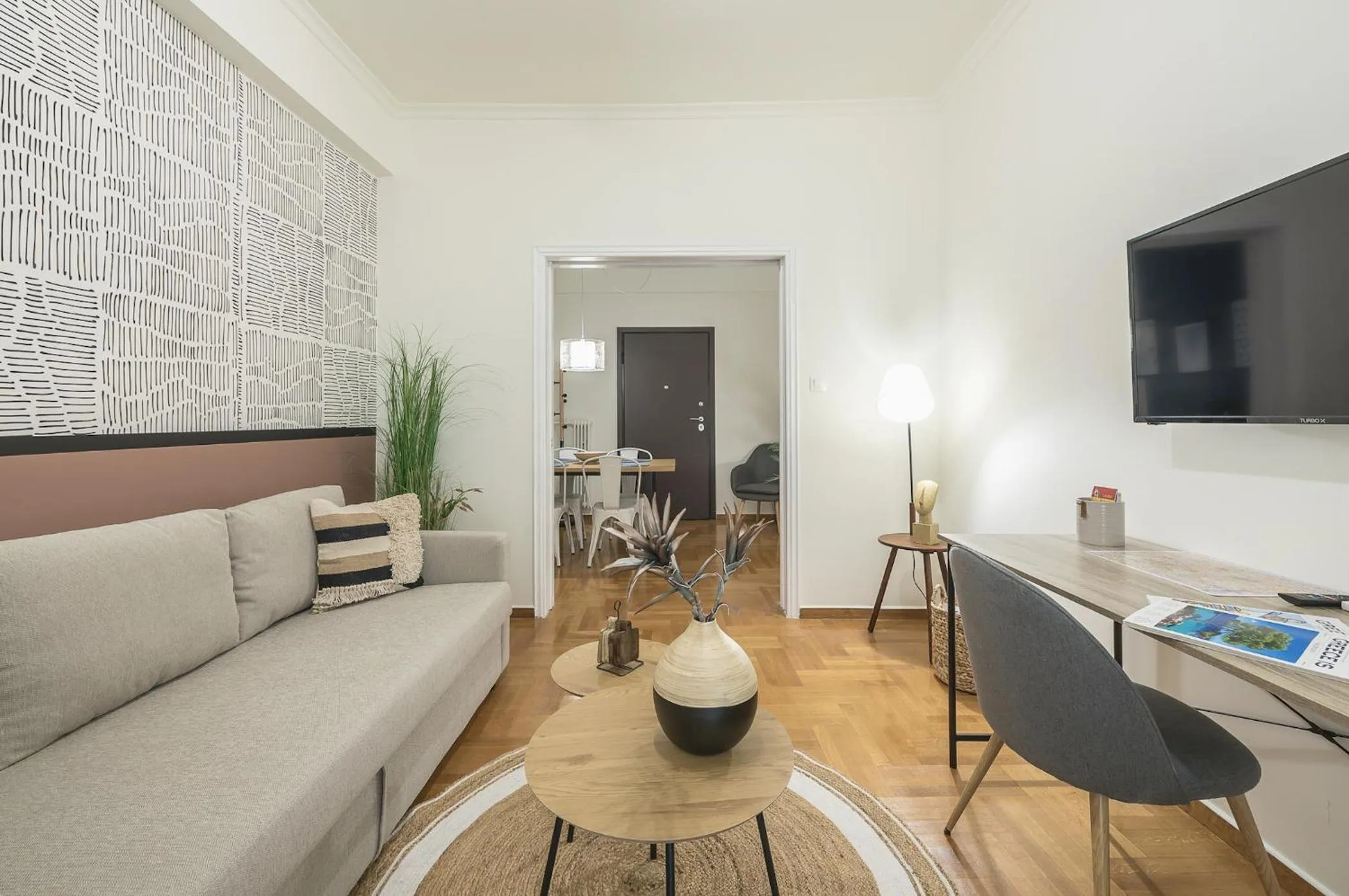 TV and multimedia in City Suite by Cloudkeys