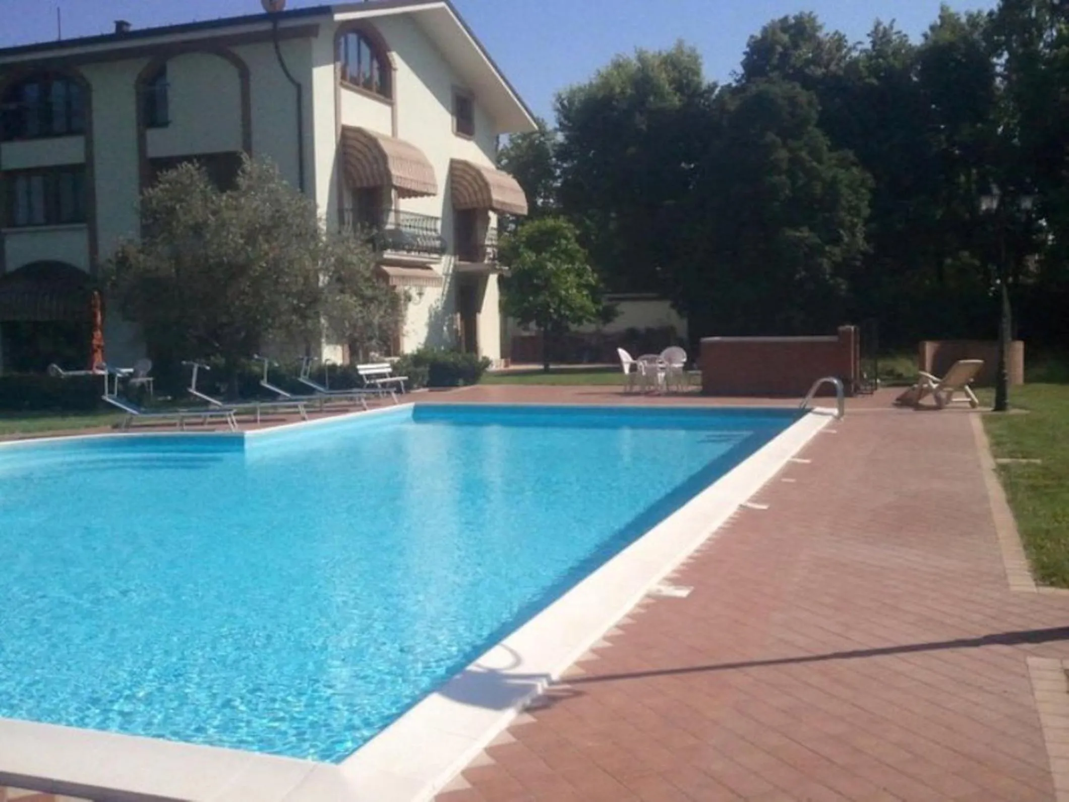 Solarium in Agriturismo Corte Trincerone