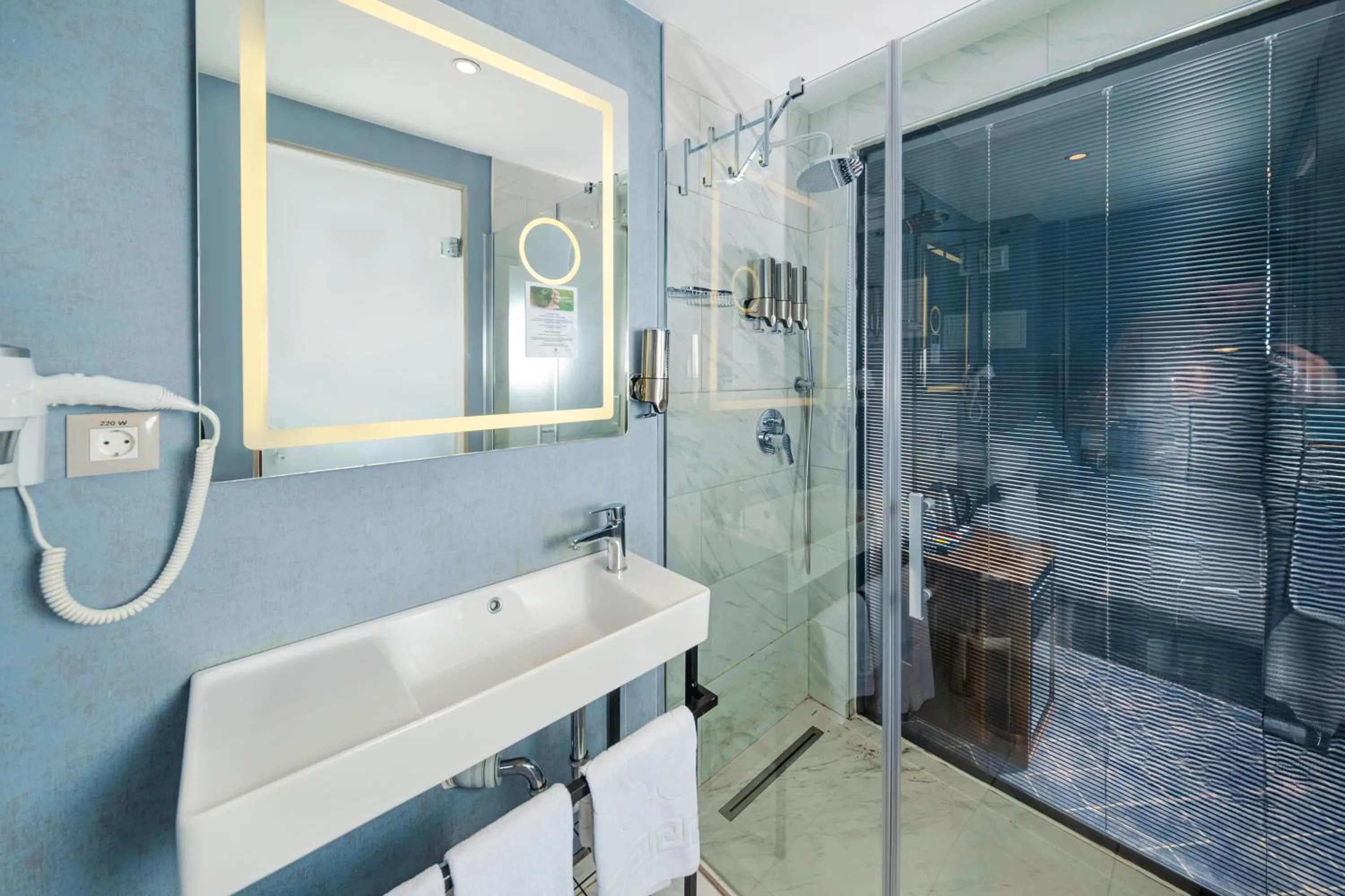Shower in Ring Stone Hotels Bosphorus - Special Class
