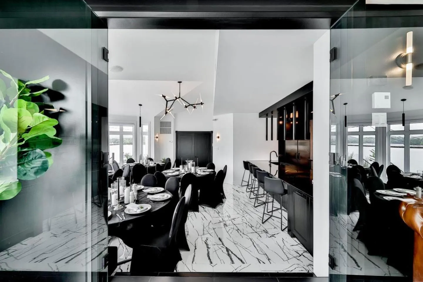 Seating area in Auberge du Lac des Sables