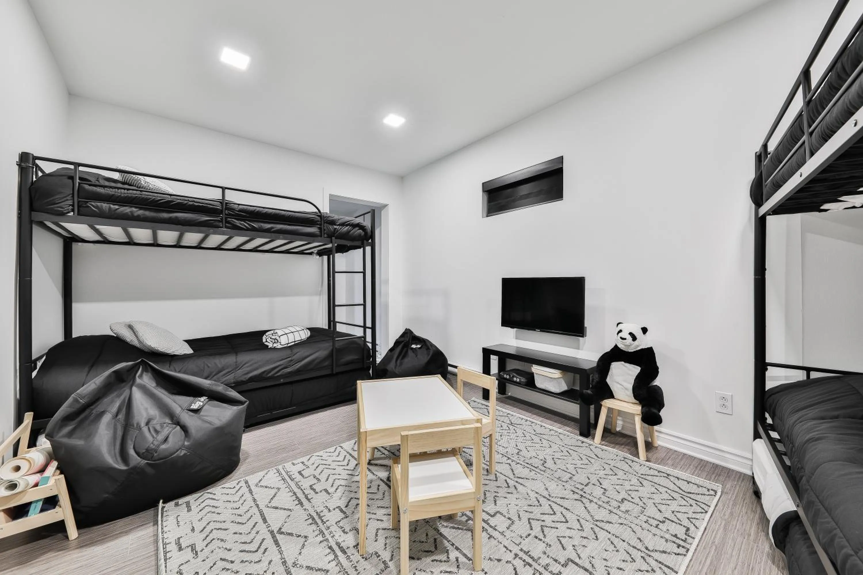 Bedroom, Bed in Auberge du Lac des Sables