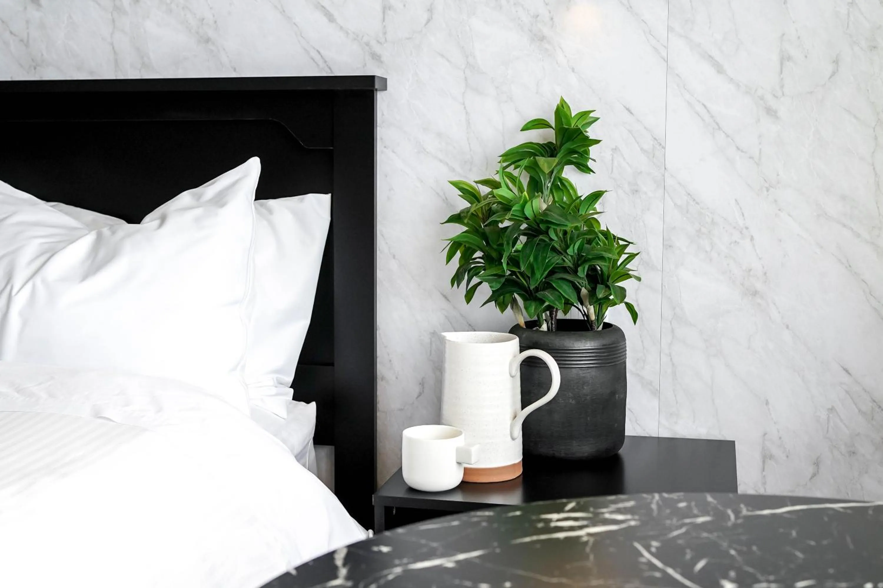 Bed in Auberge du Lac des Sables