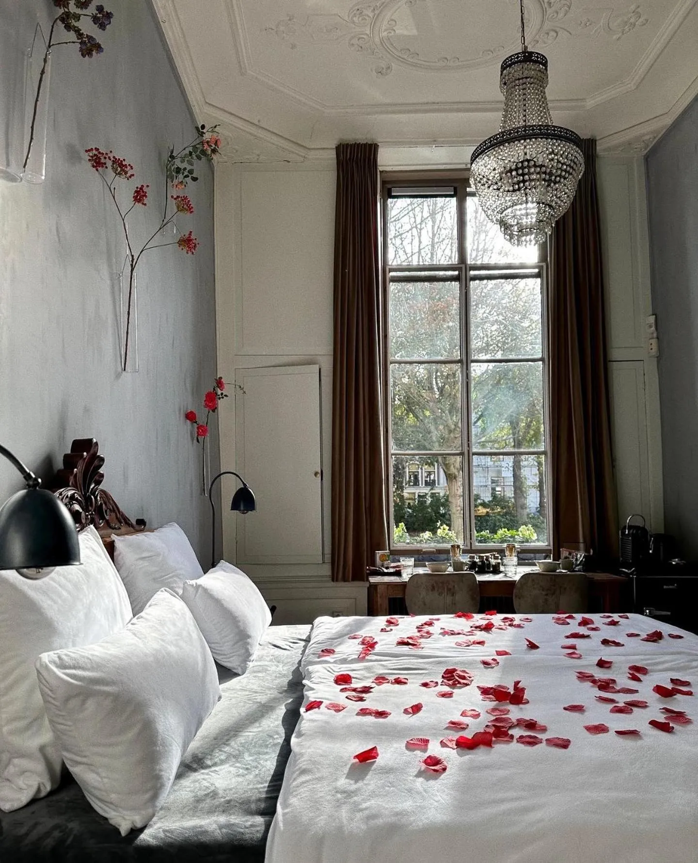 Bed in Logies aan de Dam