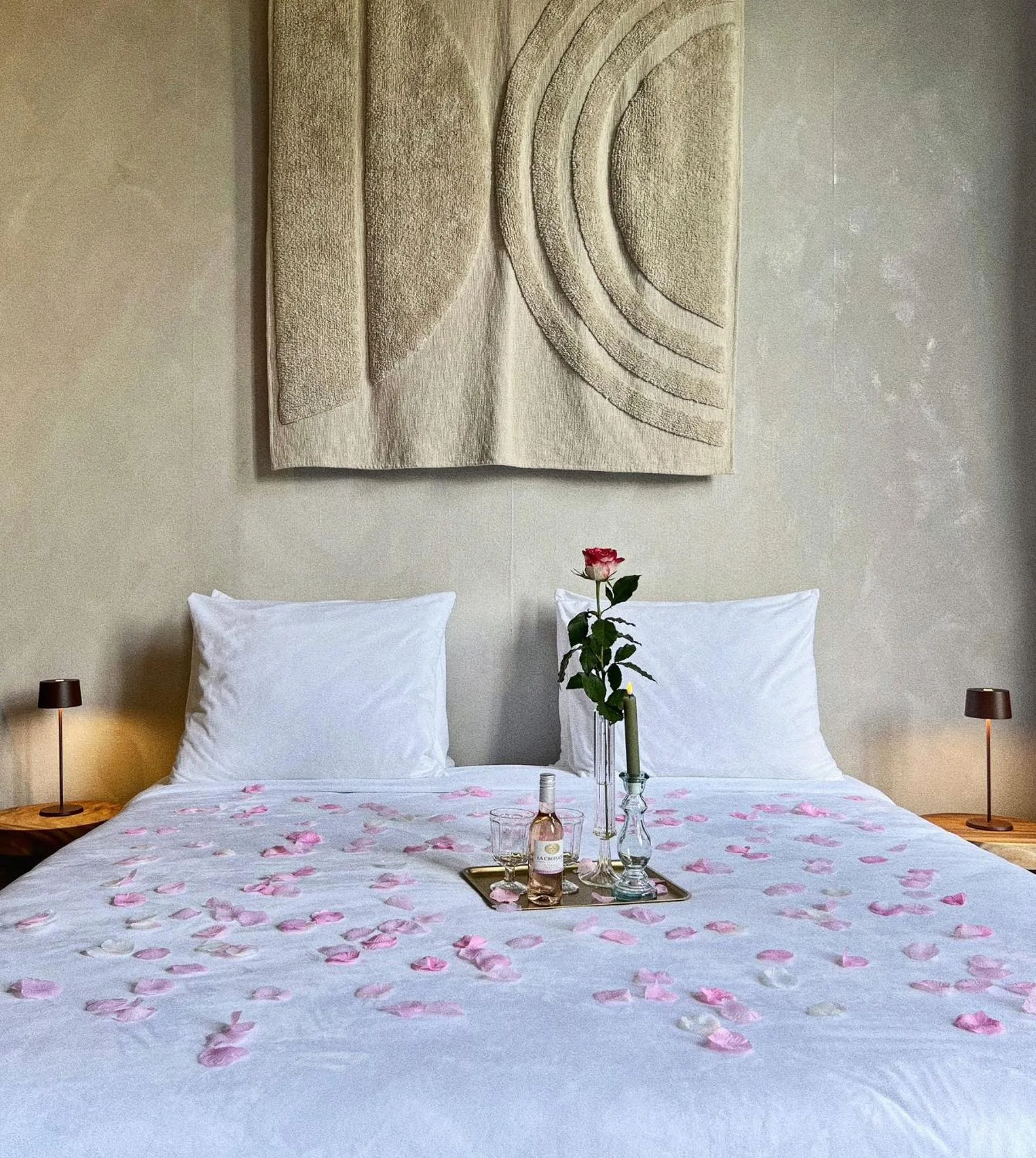 Bed in Logies aan de Dam