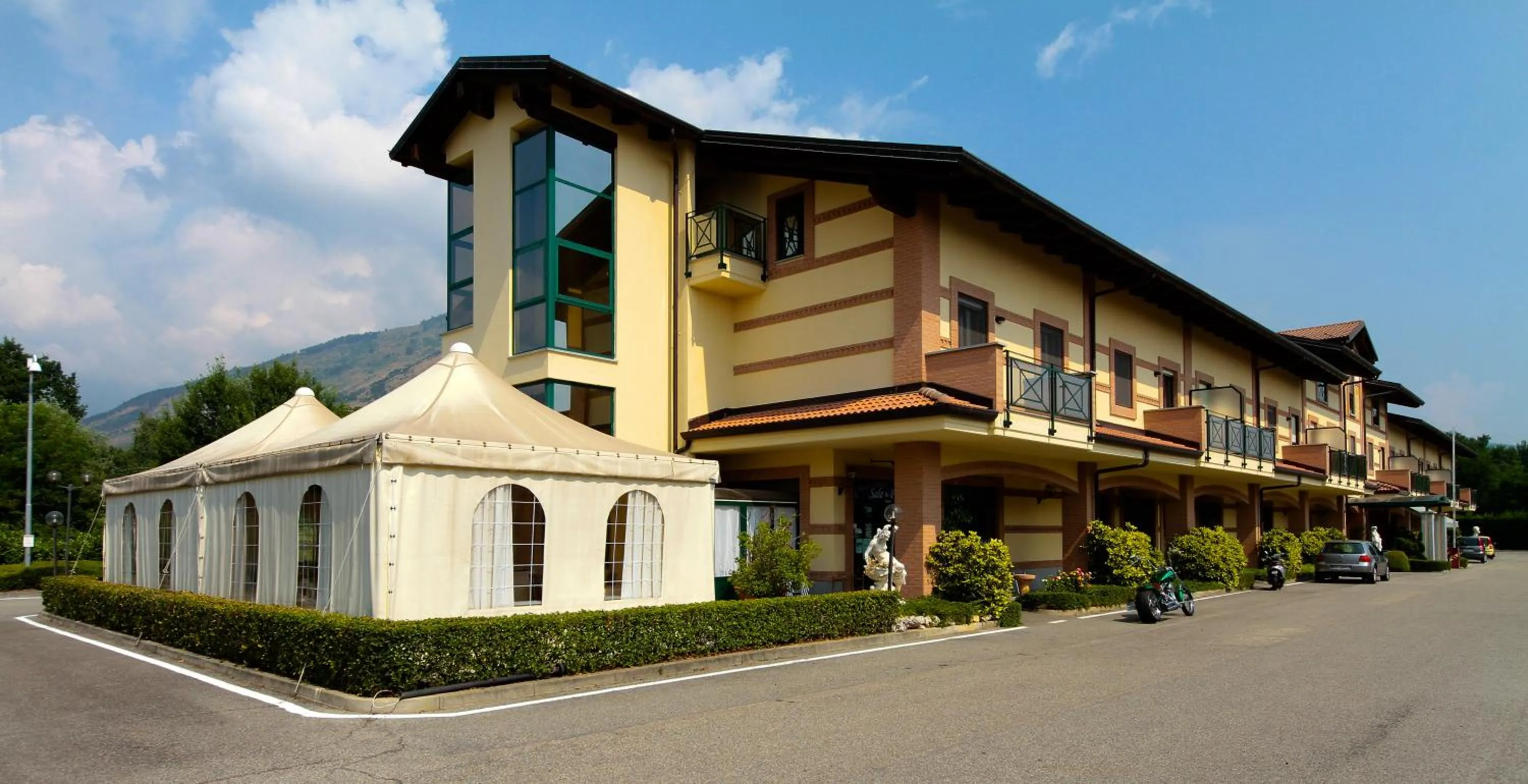 Property building in Vald Hotel