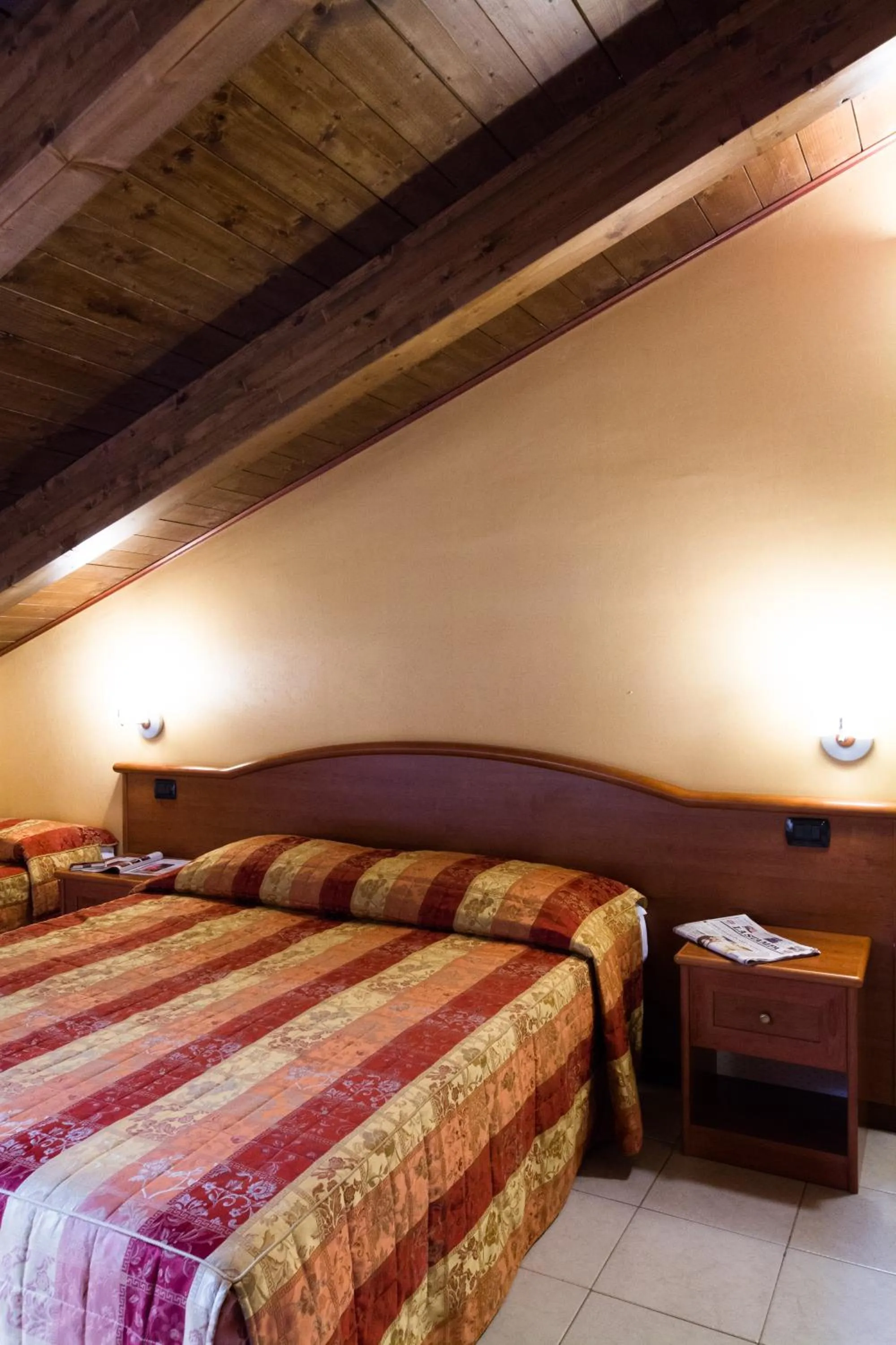 Photo of the whole room, Bed in Vald Hotel