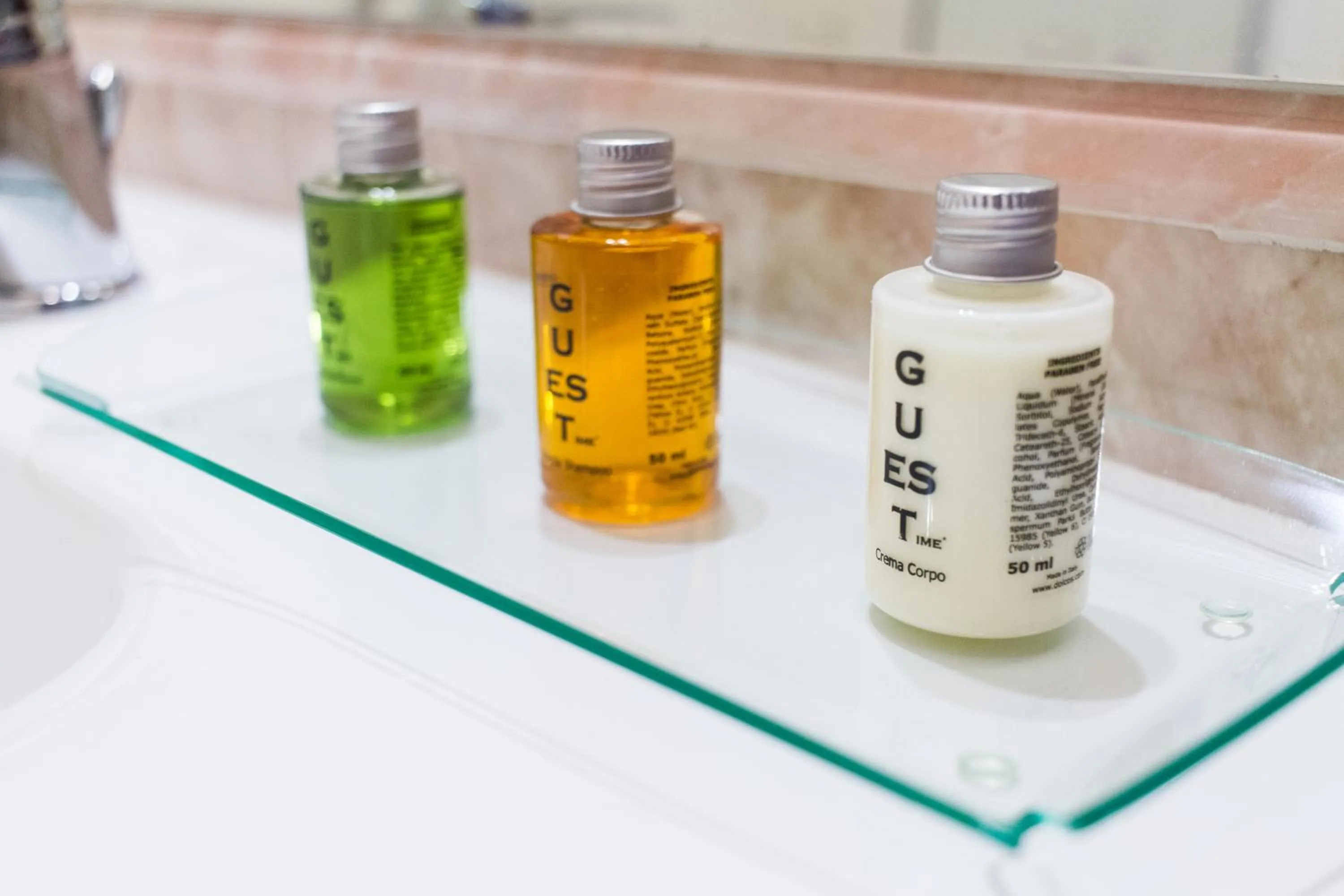 Shower in Vald Hotel