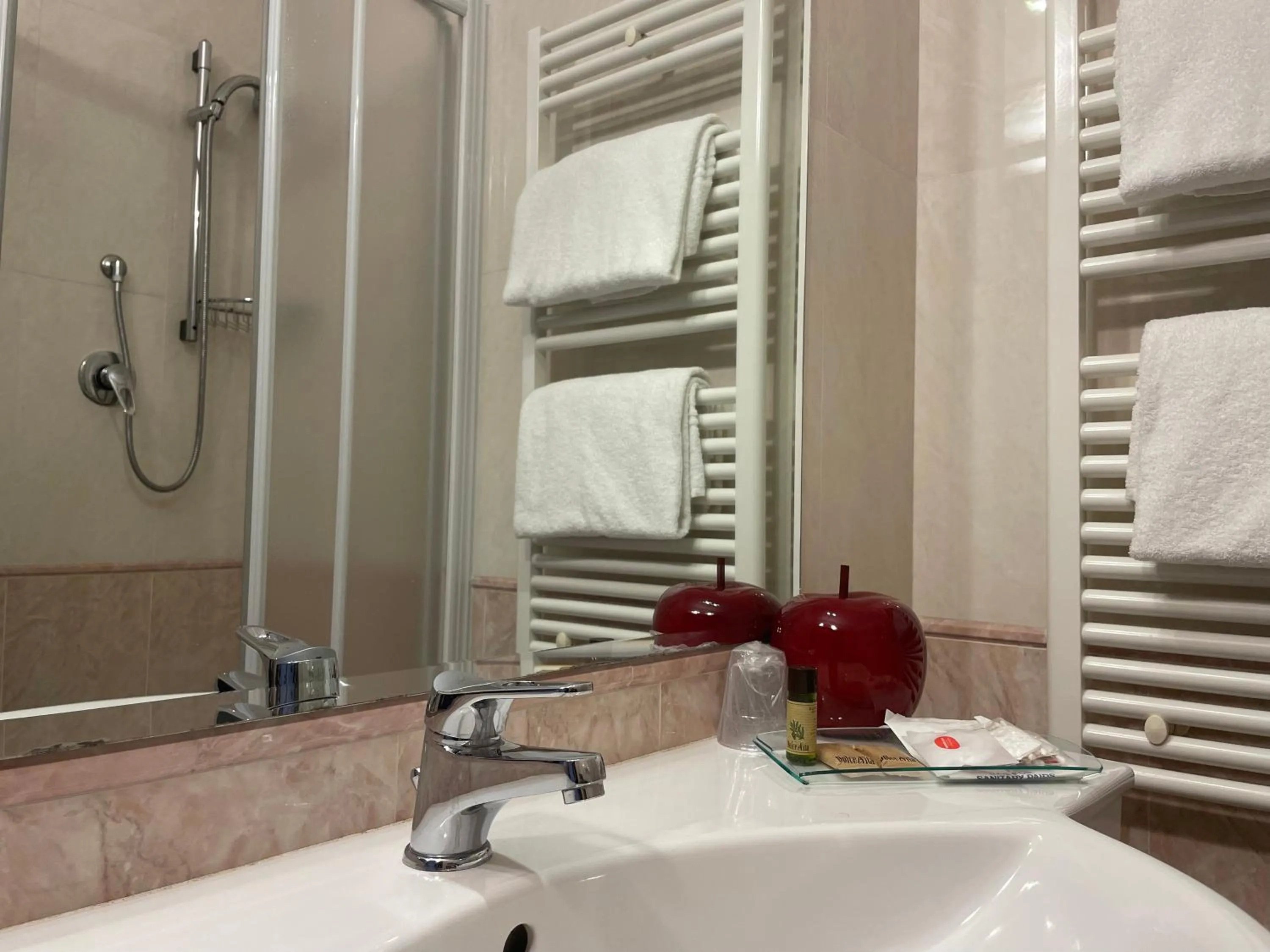 Bathroom in Vald Hotel