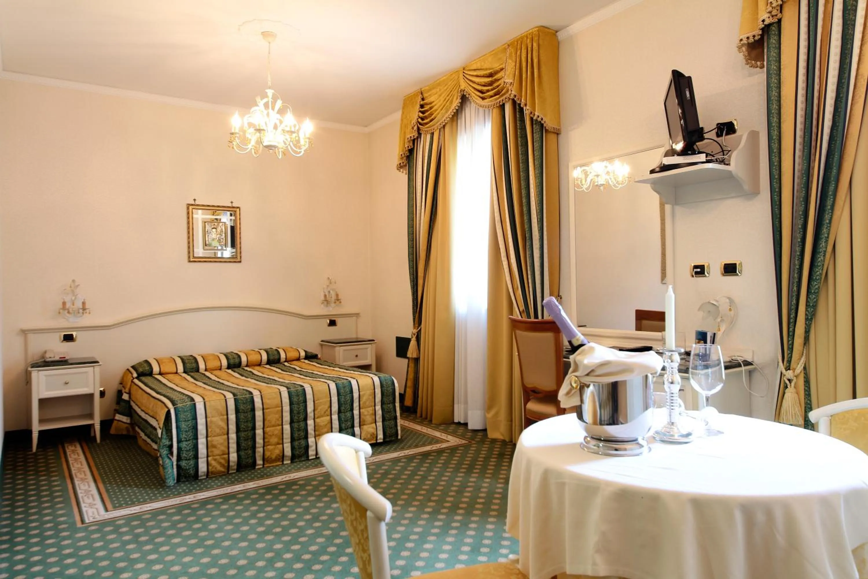 Photo of the whole room in Vald Hotel