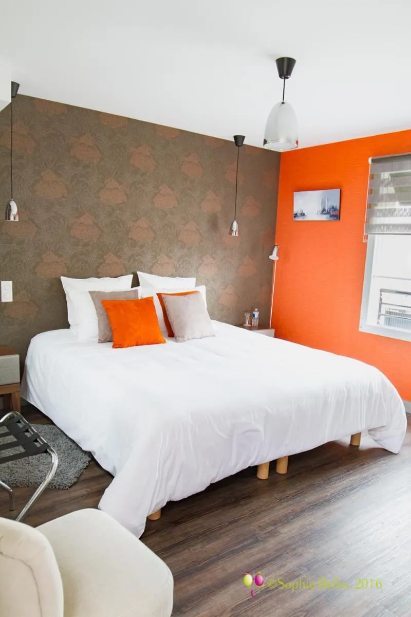 Bed in L'Hostellerie d'Acquigny