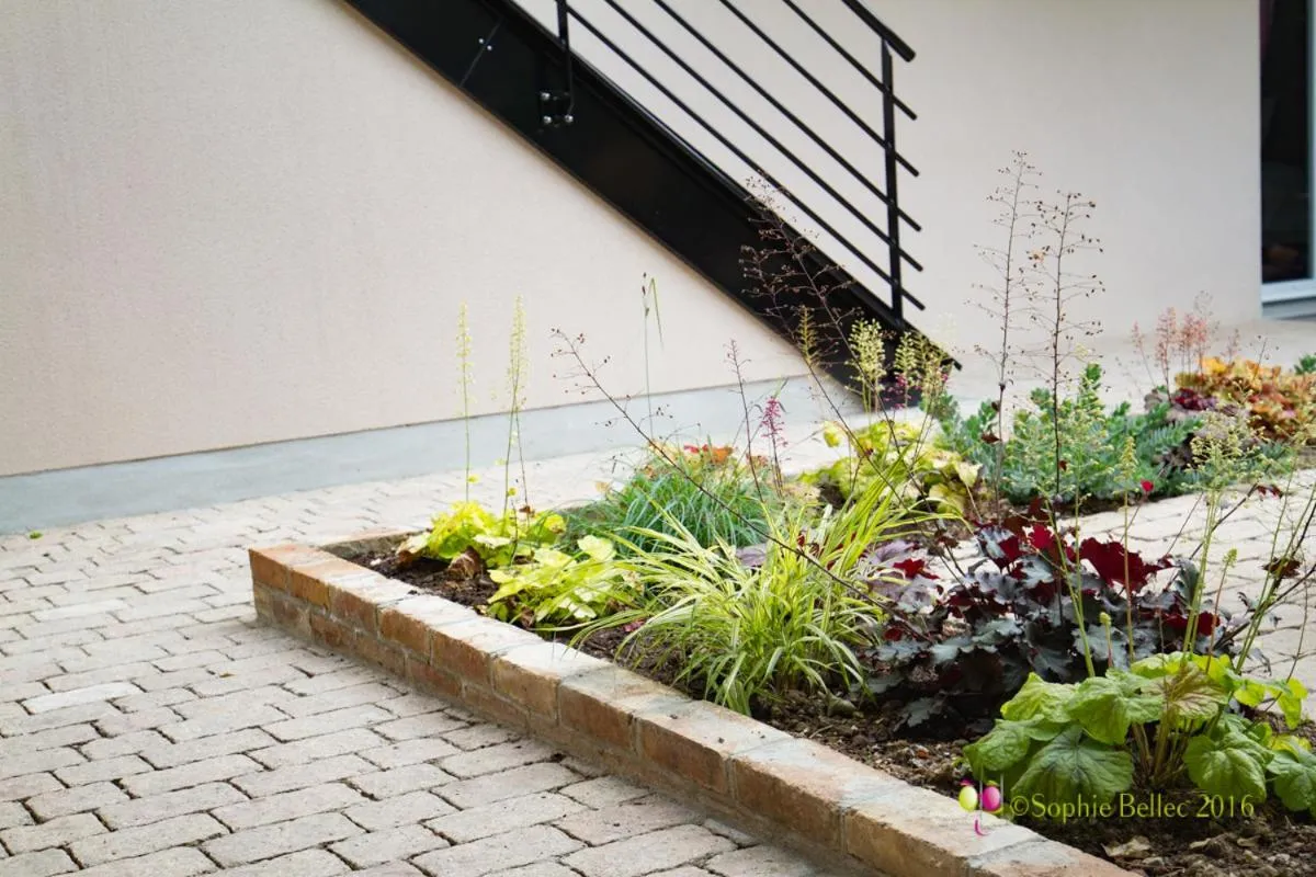 Text overlay in L'Hostellerie d'Acquigny