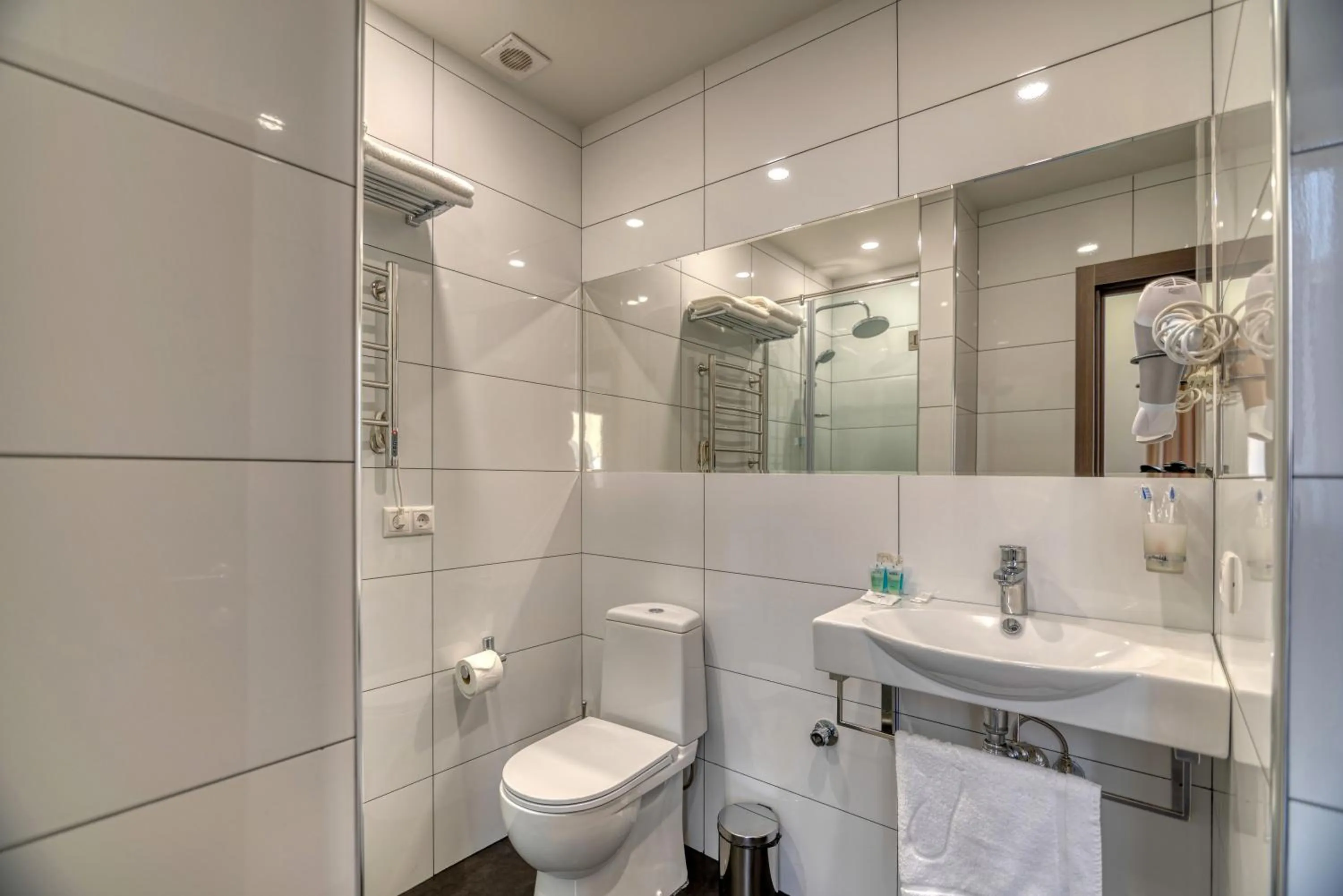 Shower in Orbeli Hotel Yerevan