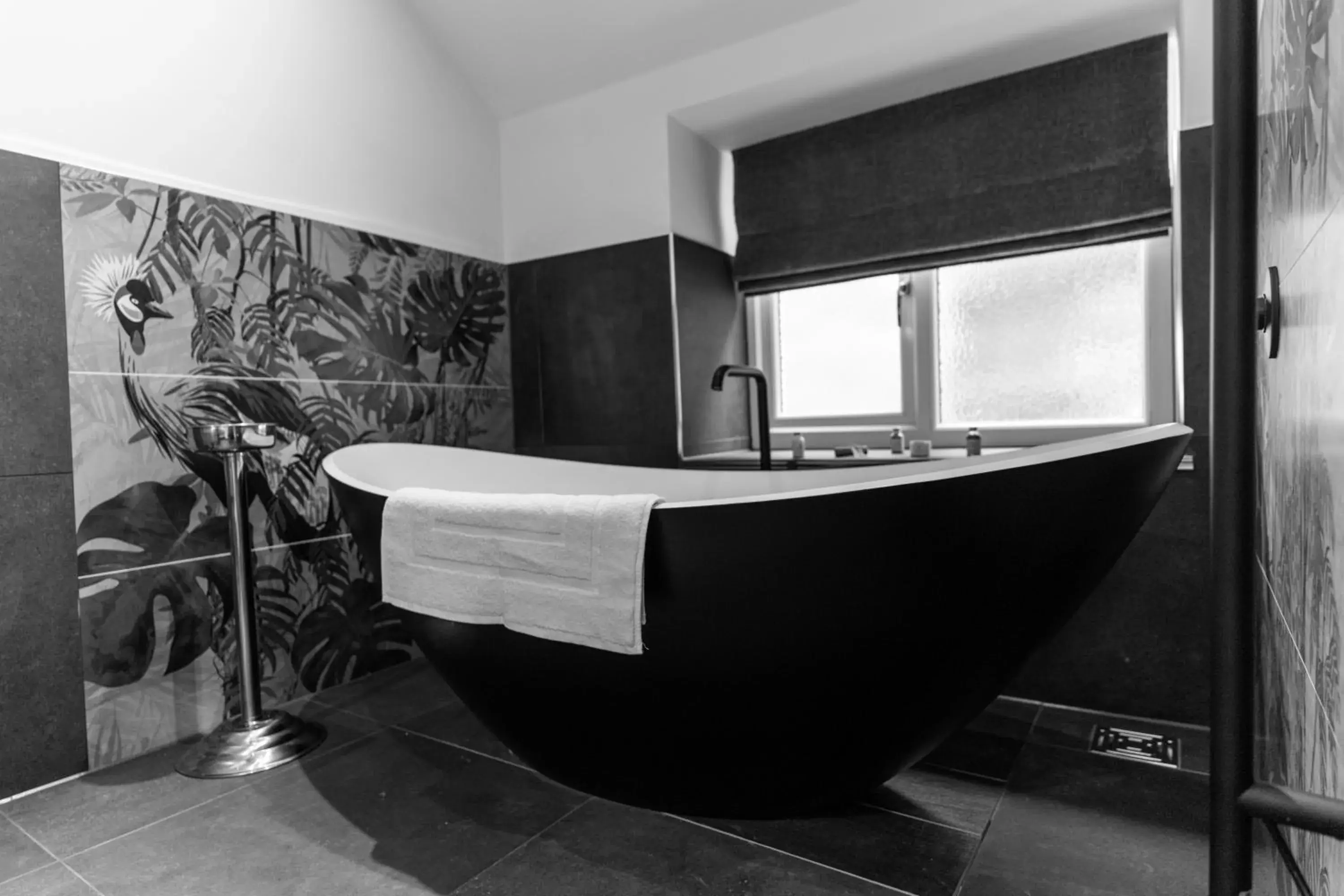 Deluxe Double Room with Bath in The Swan Inn Deluxe Double Room with Bath in The Swan Inn