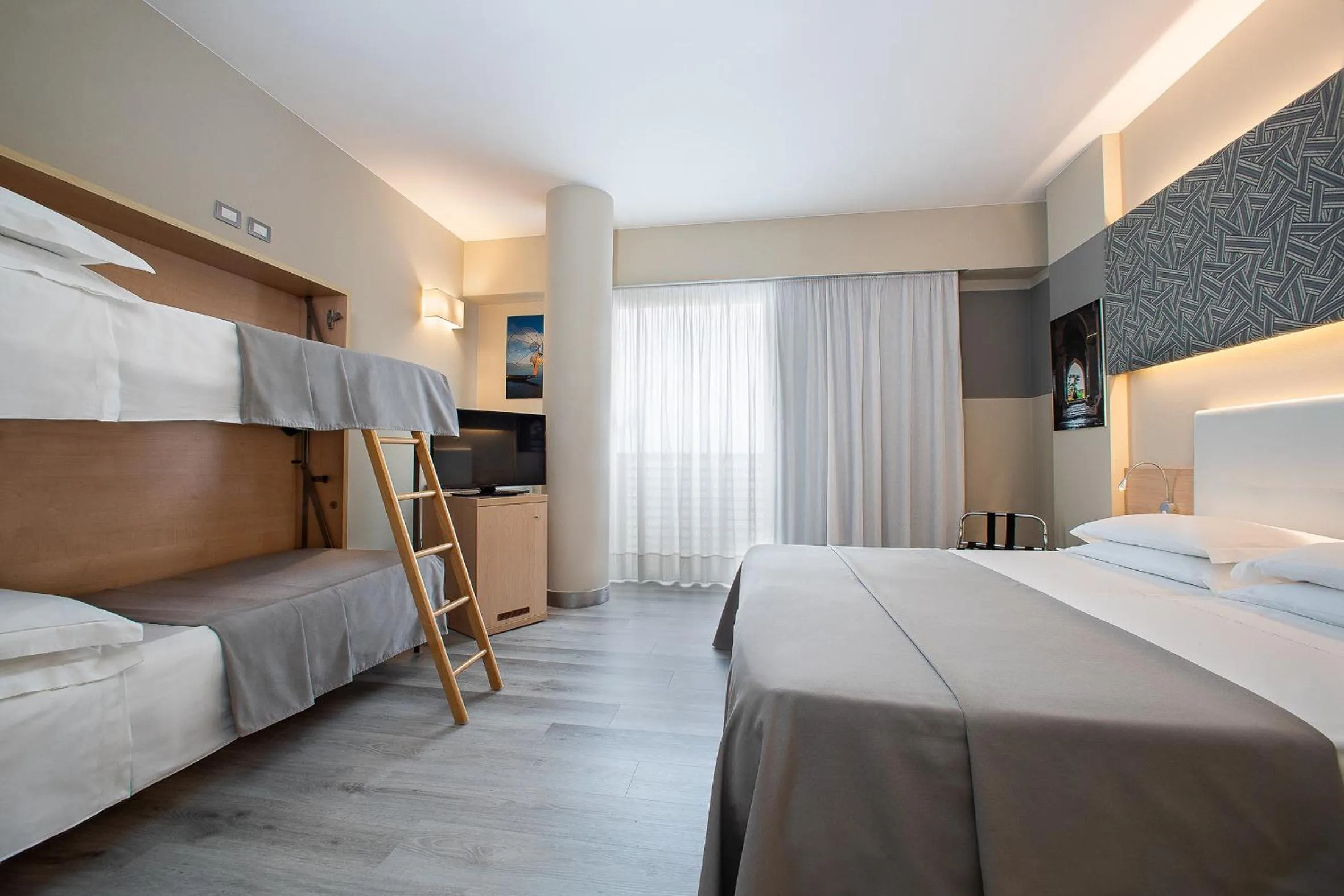 Photo of the whole room, Bed in Hotel Rosanna 3 Stelle Superior