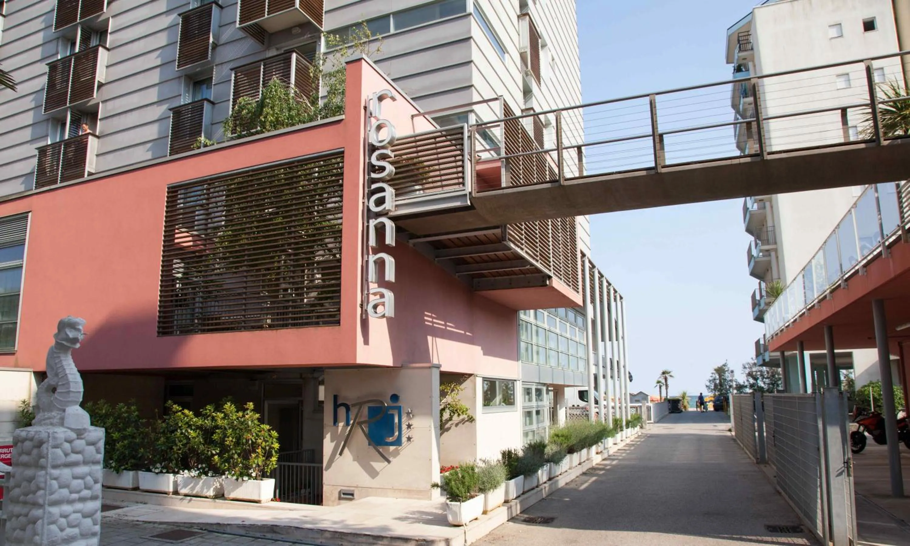 Property building in Hotel Rosanna 3 Stelle Superior