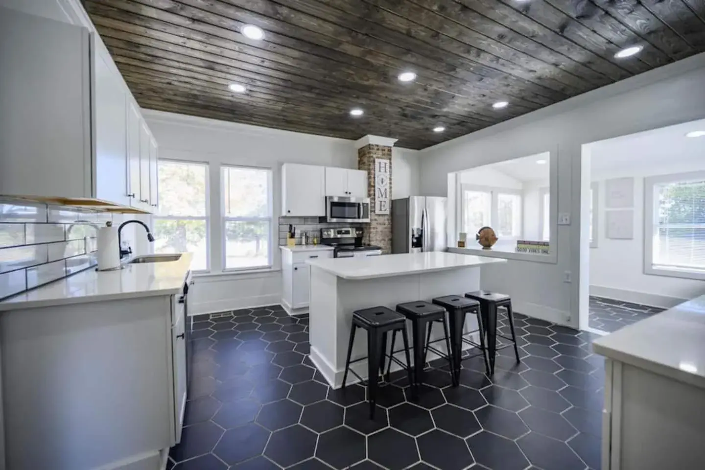 Spacious 4br3ba Home Near Tims Ford Lake Spacious 4br3ba Home Near Tims Ford Lake