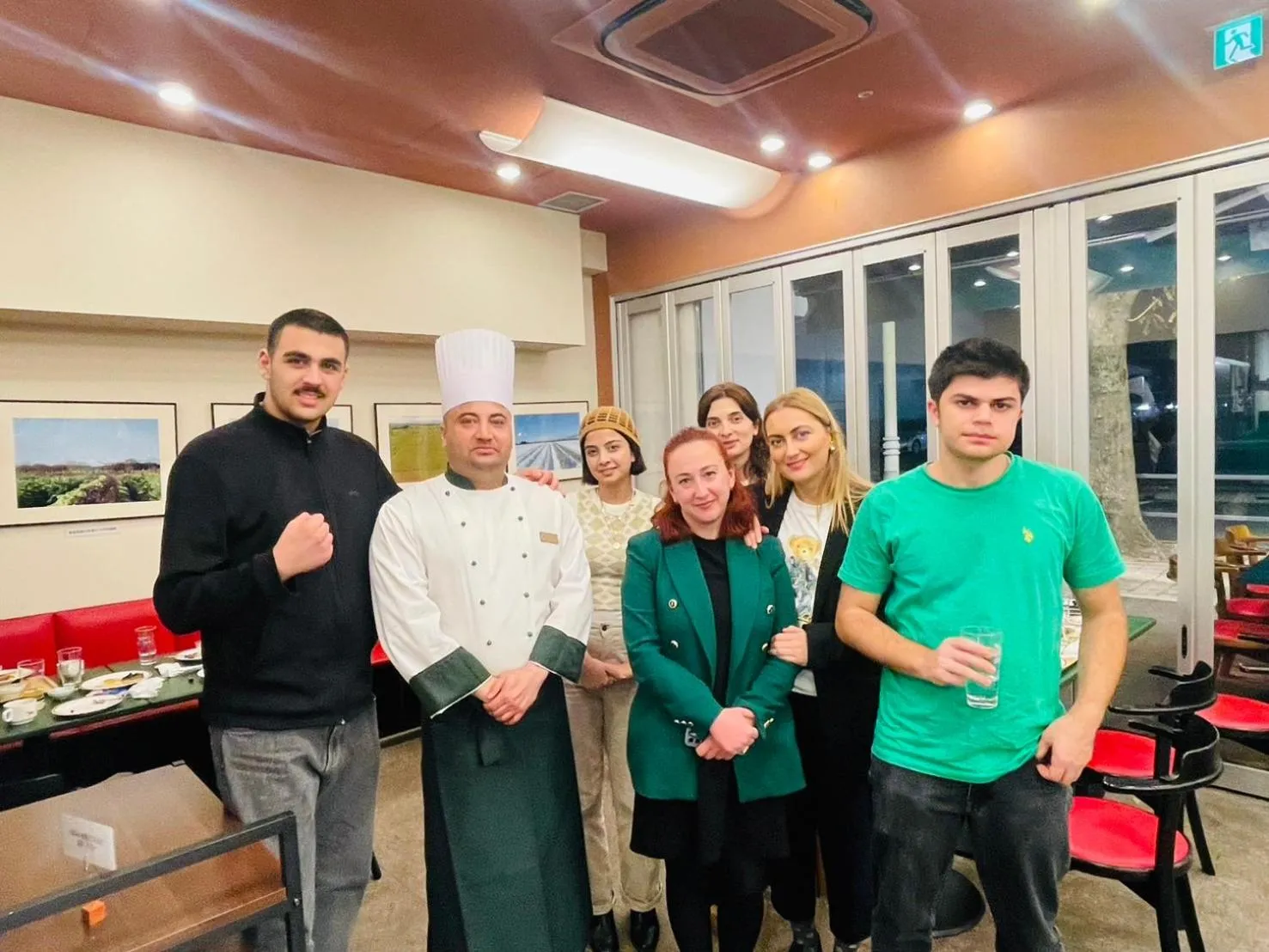 Restaurant/places to eat in Hotel Continental Fuchu