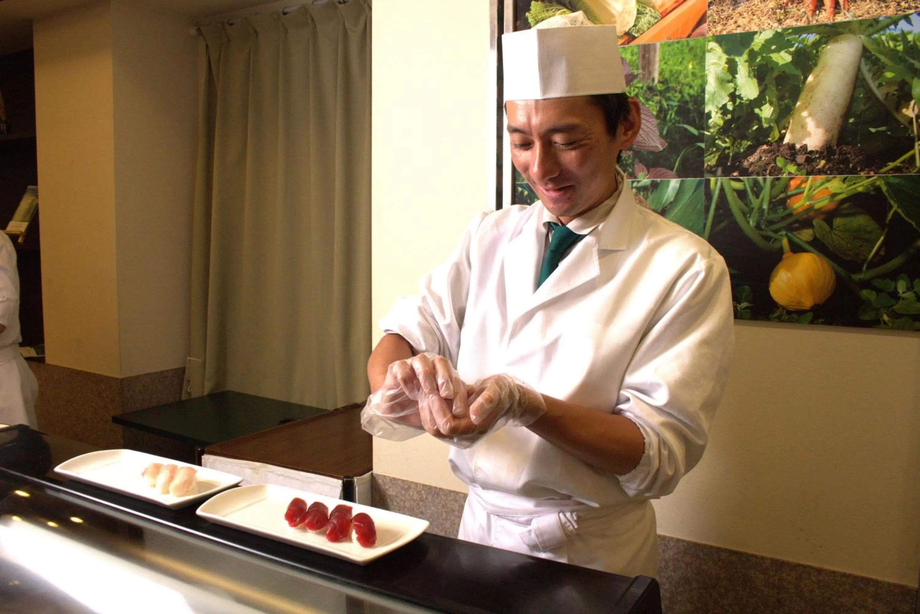 Restaurant/places to eat in Hotel Continental Fuchu