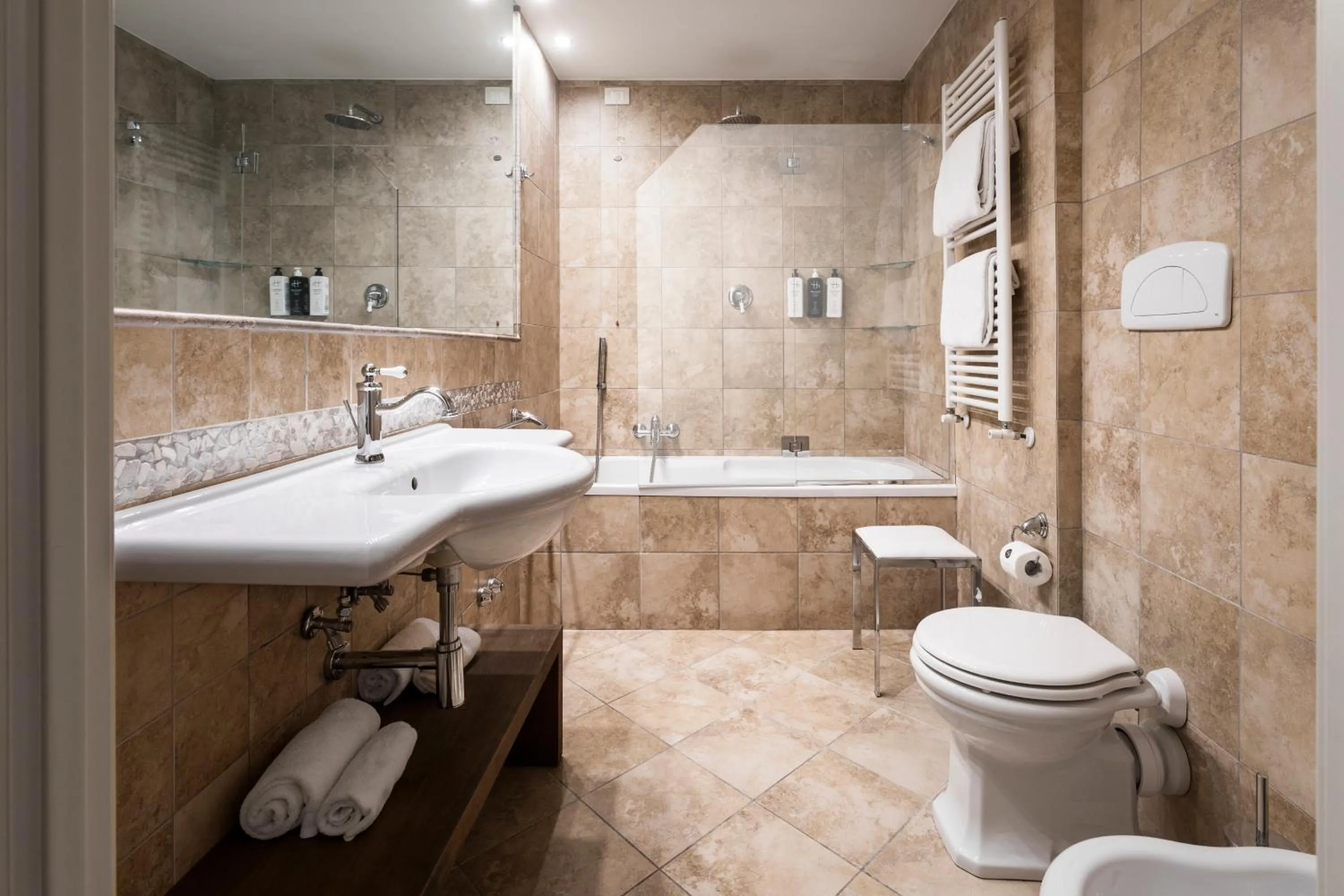 Bathroom in LHP Certaldo Resort