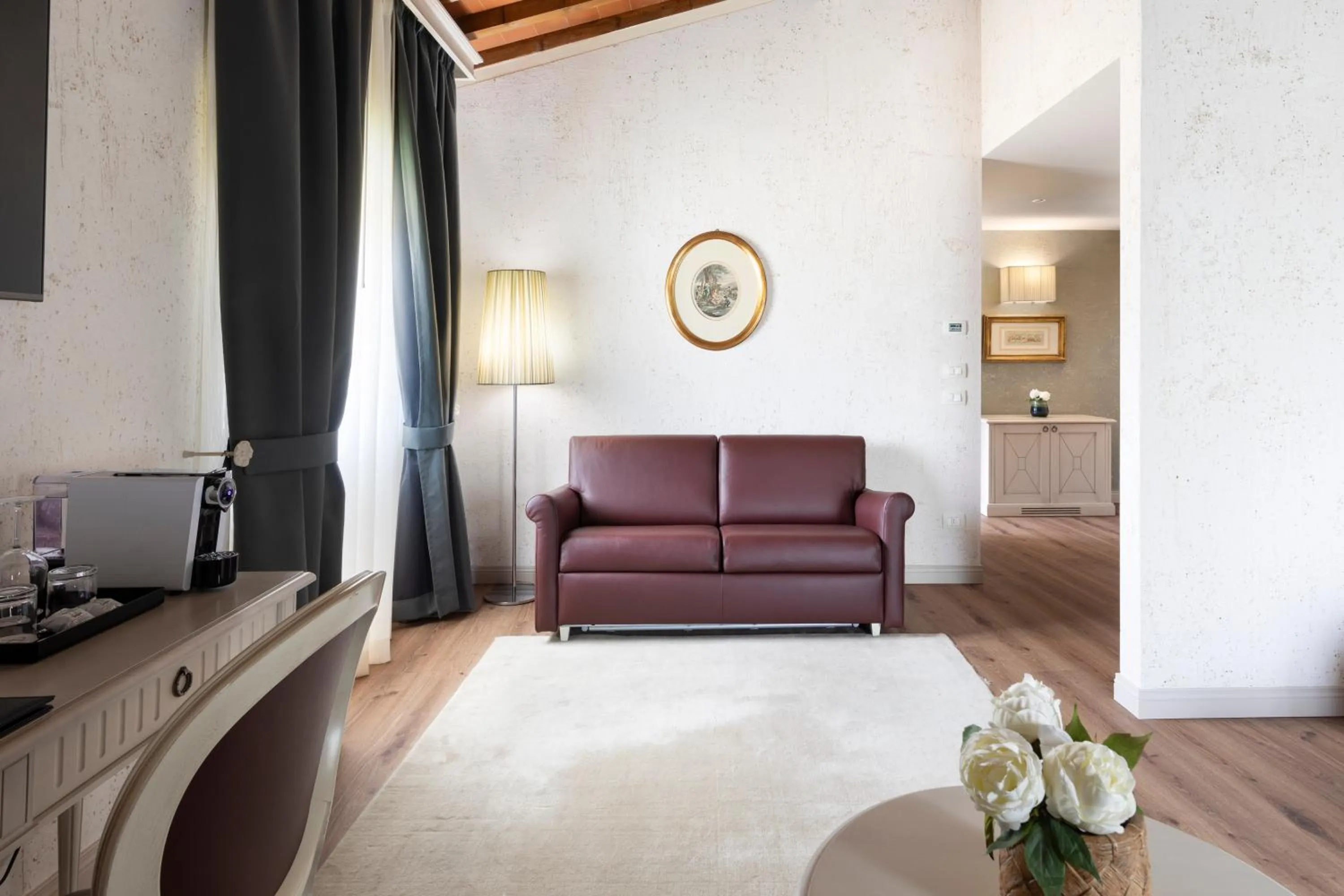 Seating area in LHP Certaldo Resort