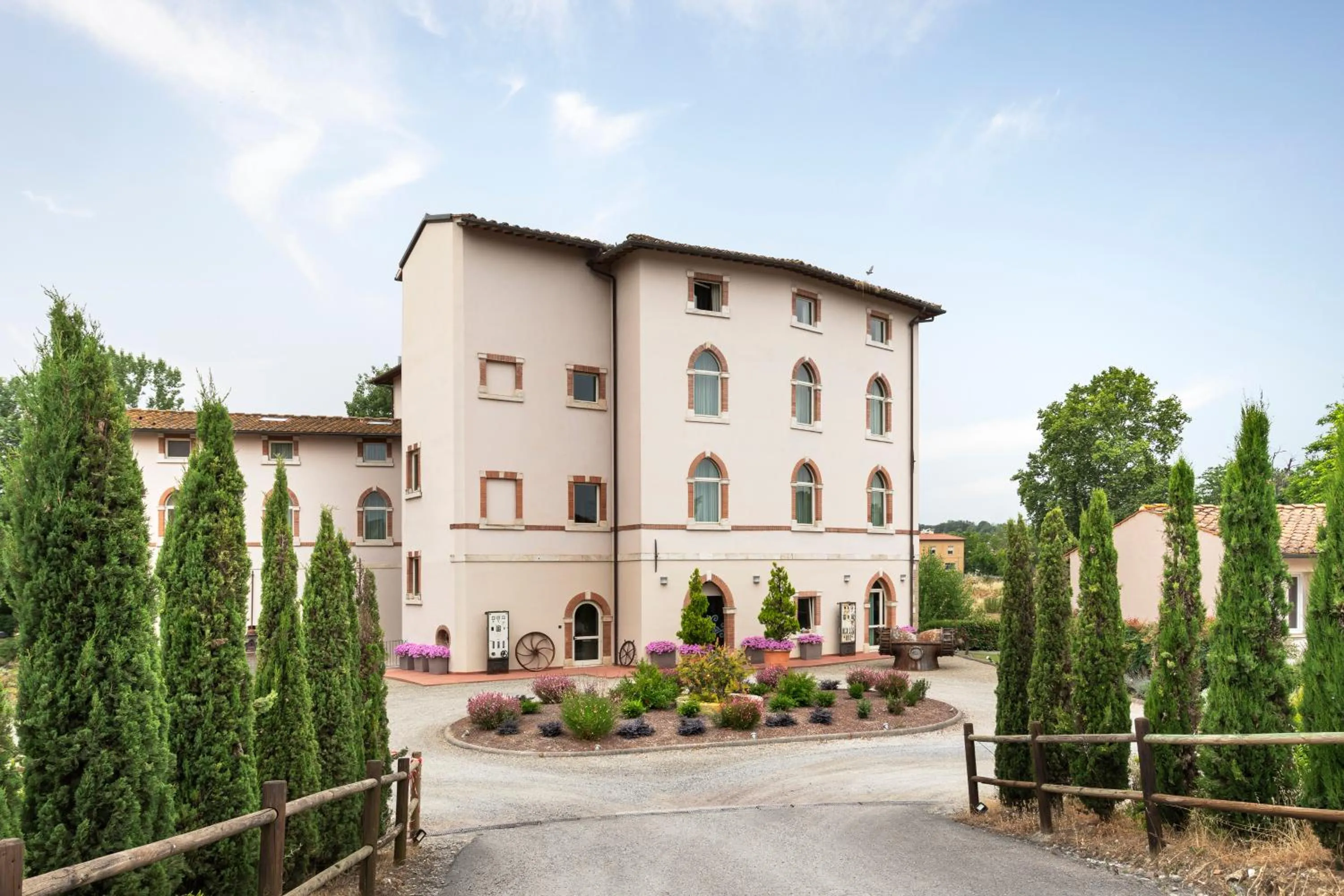 Property building in LHP Certaldo Resort