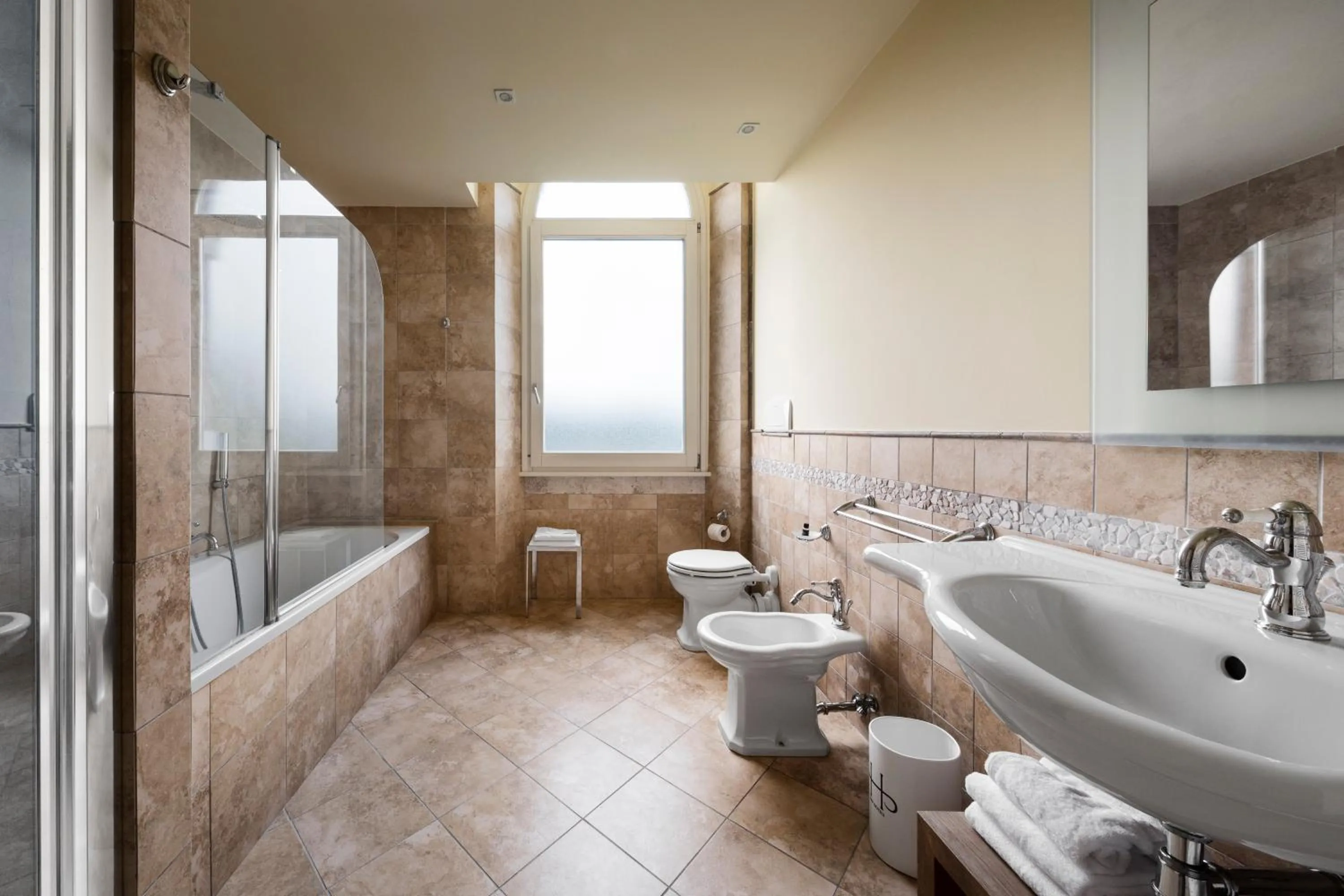 Shower in LHP Certaldo Resort