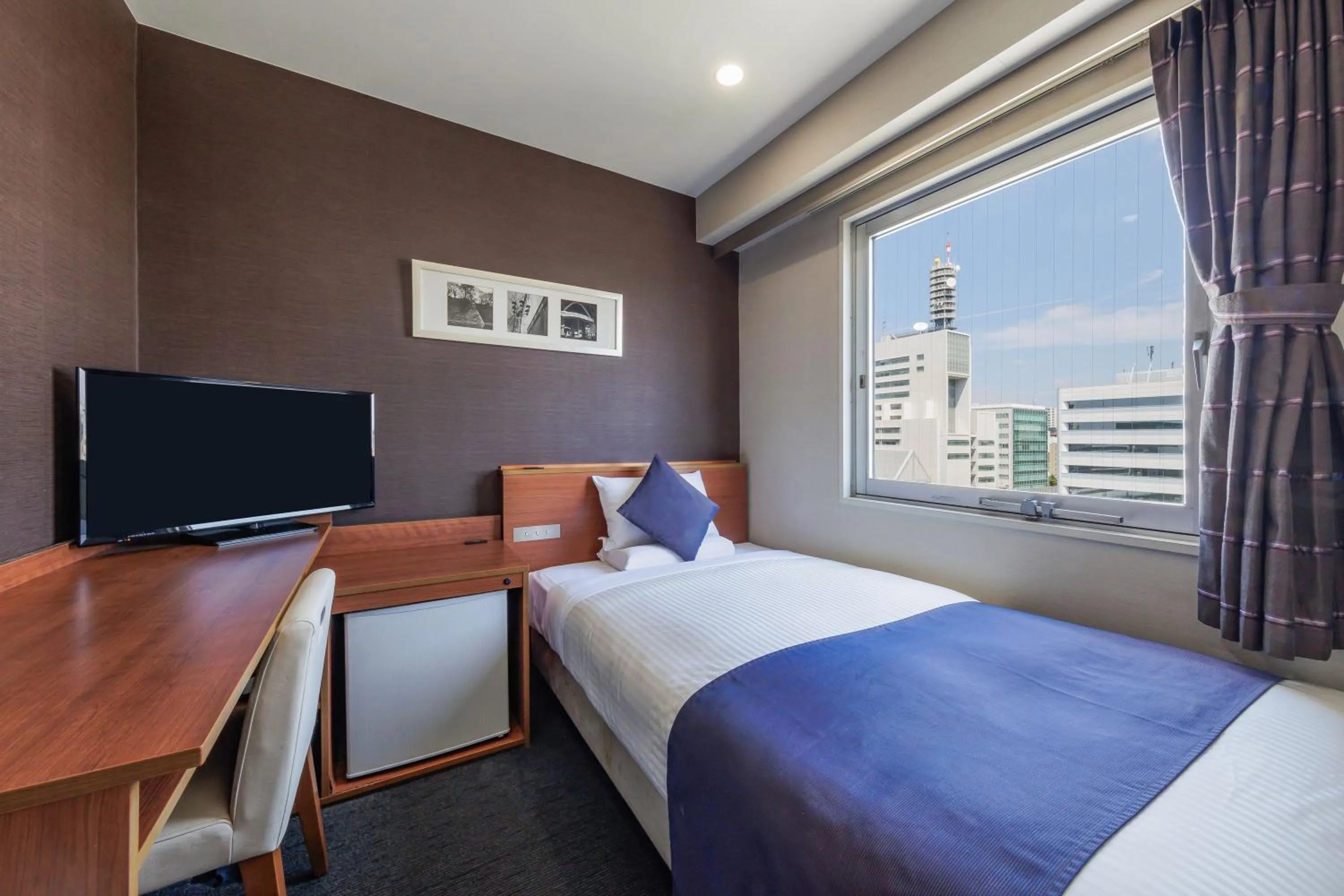 Photo of the whole room, Bed in HOTEL MYSTAYS Nagoya Sakae