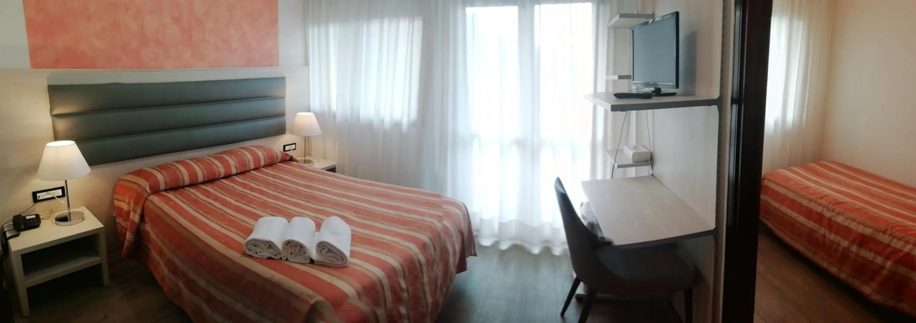 Bedroom, Bed in Hotel Kristall