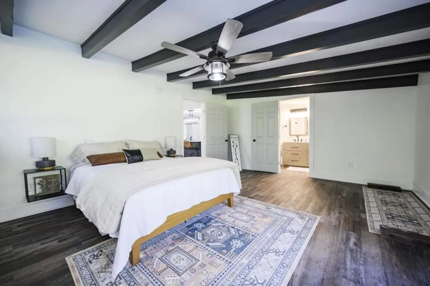 Bed in Gorgeous Renovated Home With Large & Private Lot