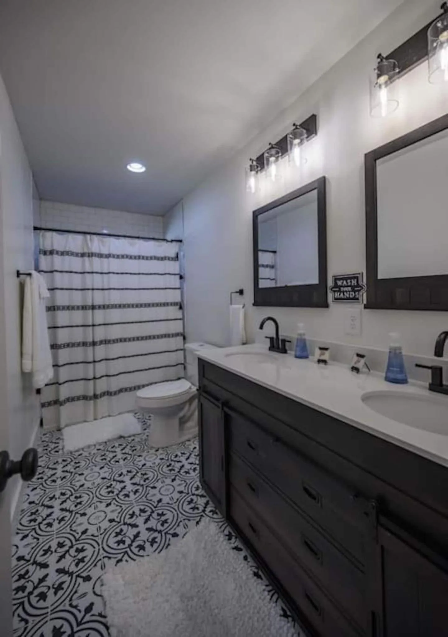 Gorgeous Renovated Home With Large & Private Lot