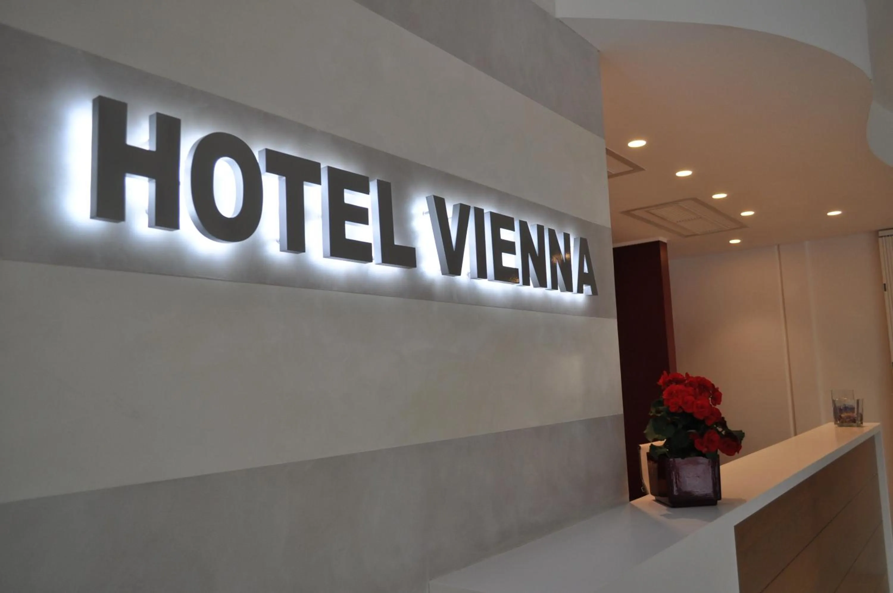 Property logo or sign in Hotel Vienna