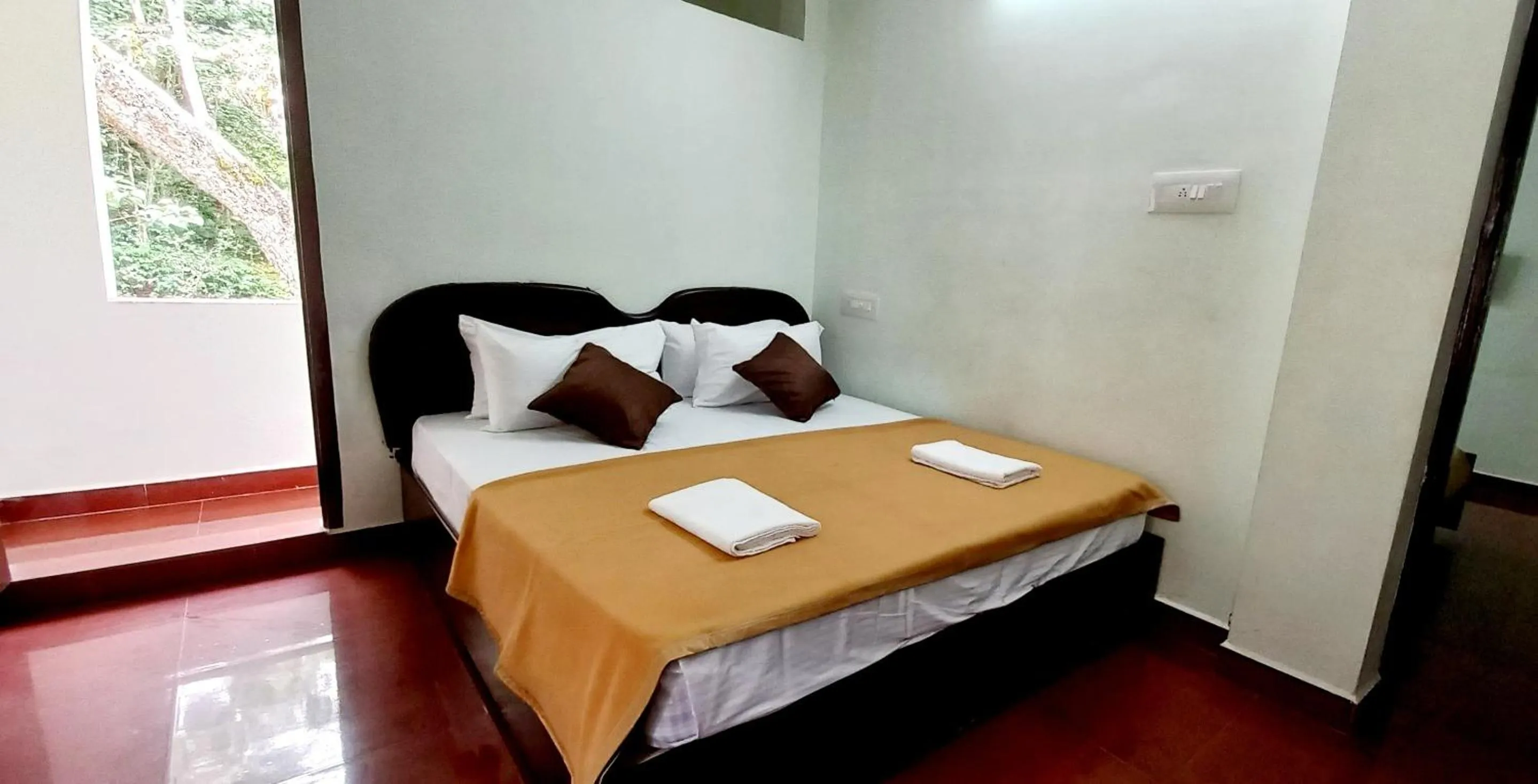 Bed in iSTAYS - Loop Road, Yercaud