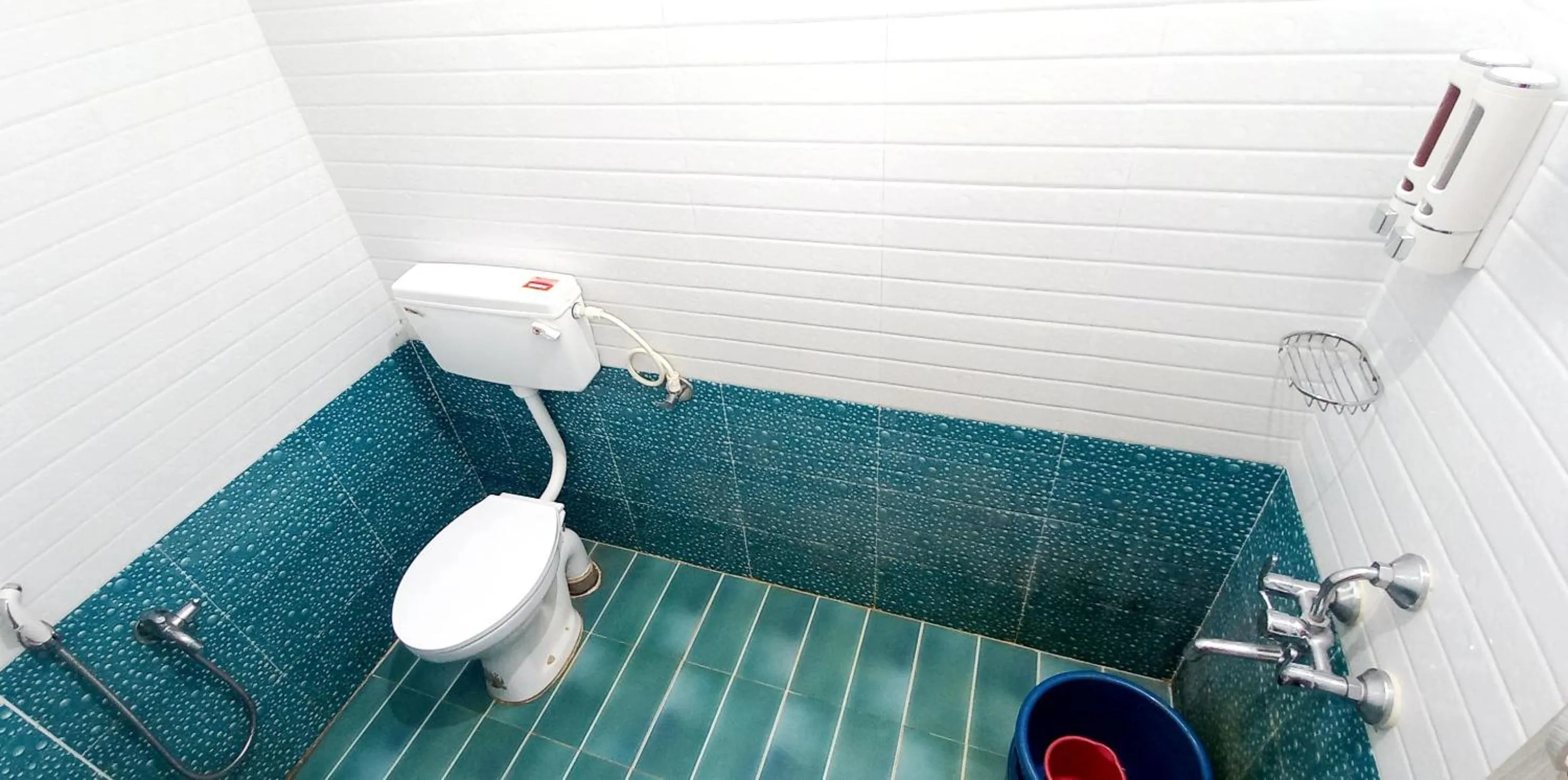 Bathroom in iSTAYS - Loop Road, Yercaud