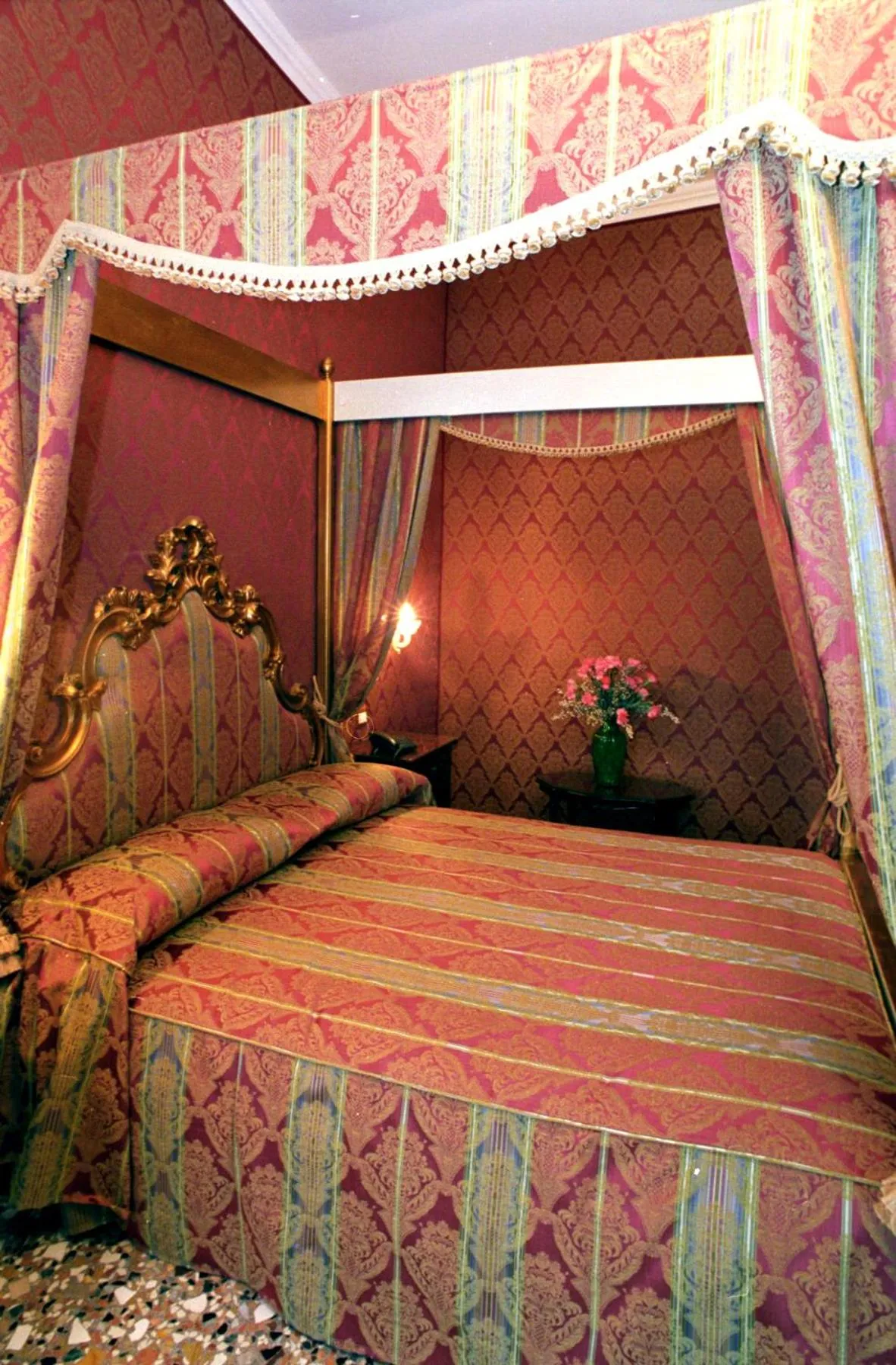 Photo of the whole room, Bed in Casa Pisani Canal