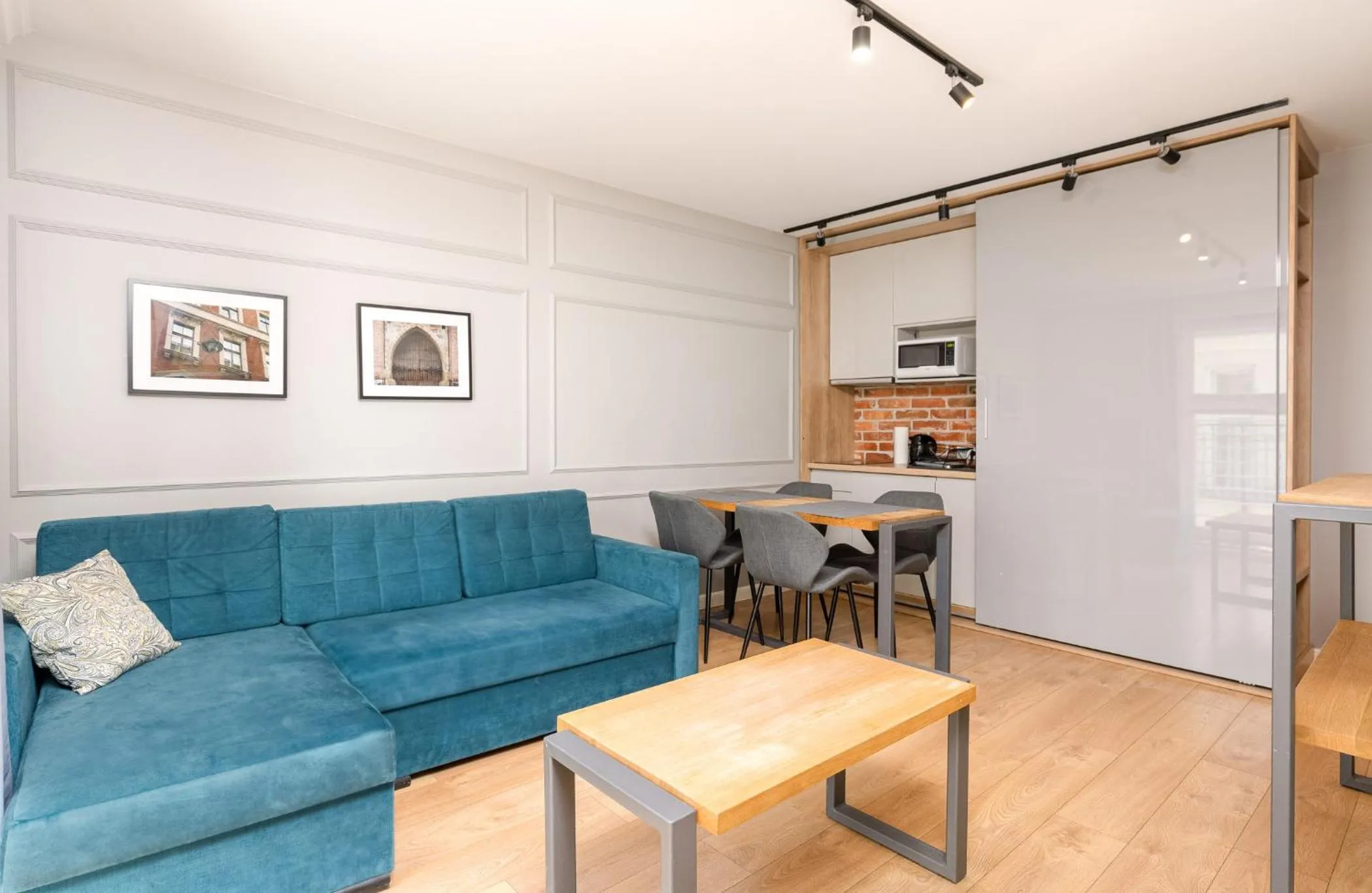 Kitchen or kitchenette in Saint Florian's Suites - Old Town Luxury Apartments - by Upstairs