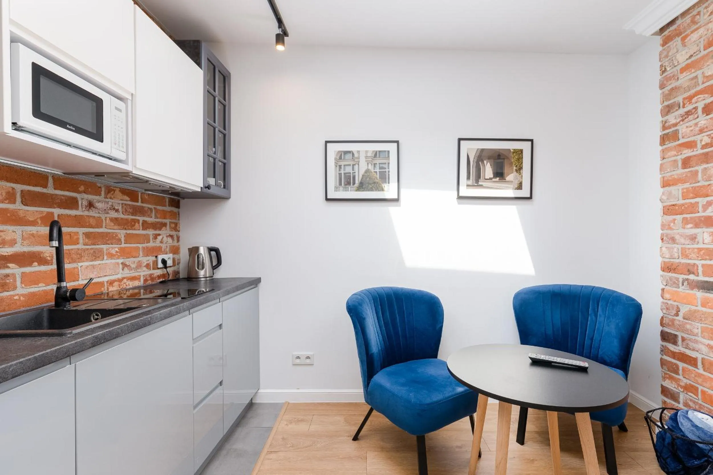 Coffee/tea facilities in Saint Florian's Suites - Old Town Luxury Apartments - by Upstairs