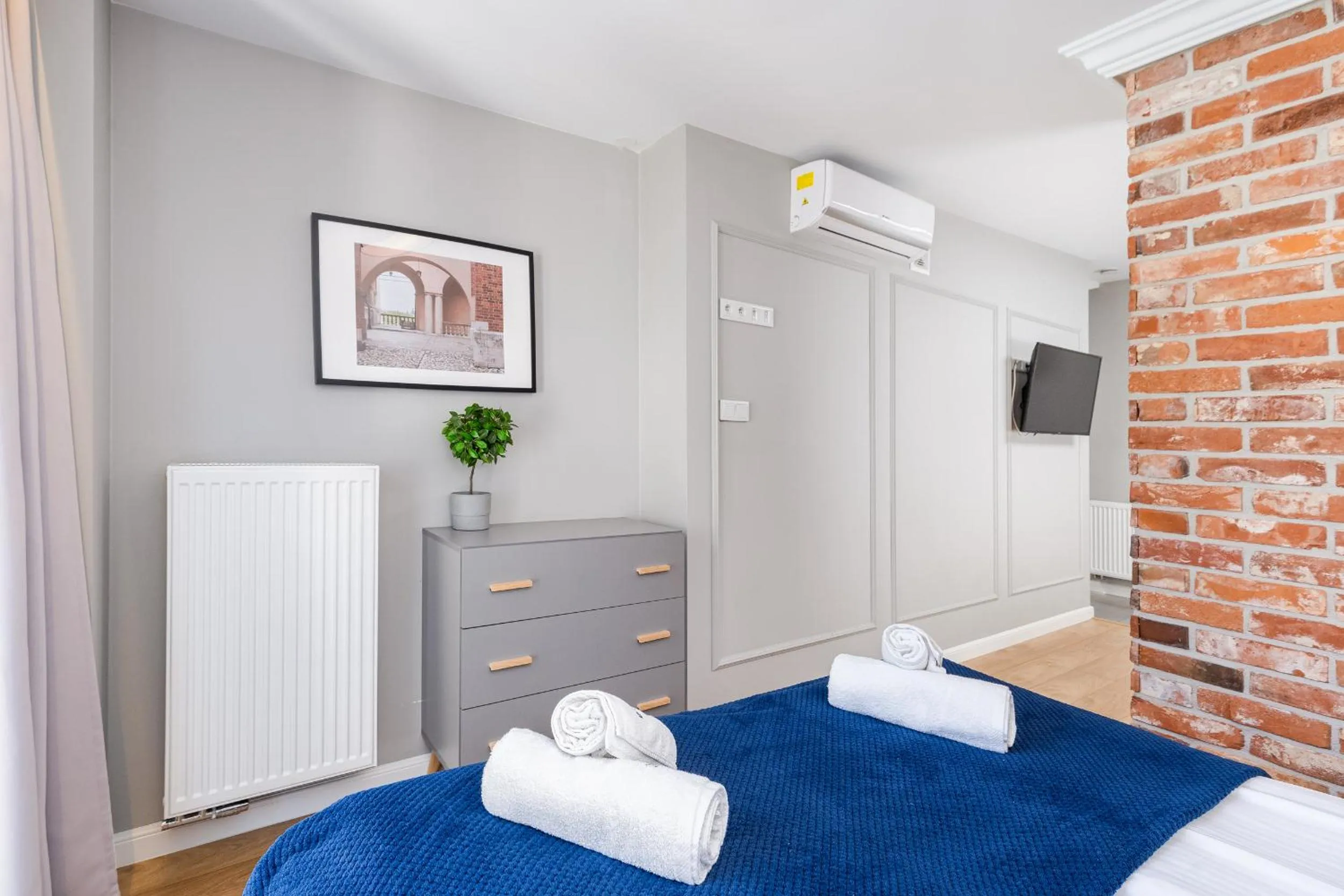 Bed in Saint Florian's Suites - Old Town Luxury Apartments - by Upstairs