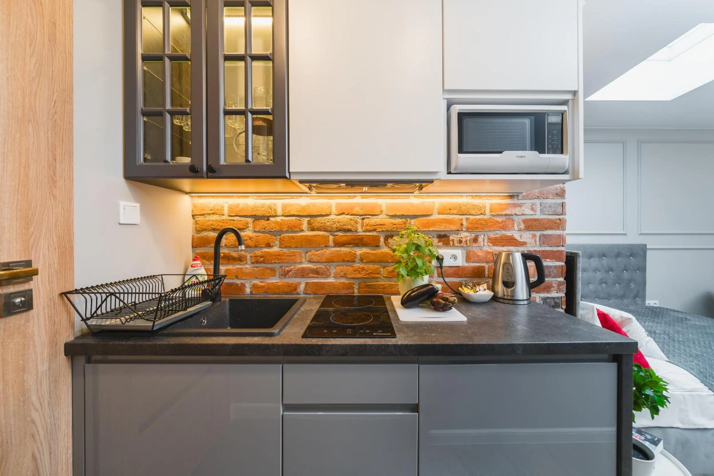 Coffee/tea facilities in Saint Florian's Suites - Old Town Luxury Apartments - by Upstairs